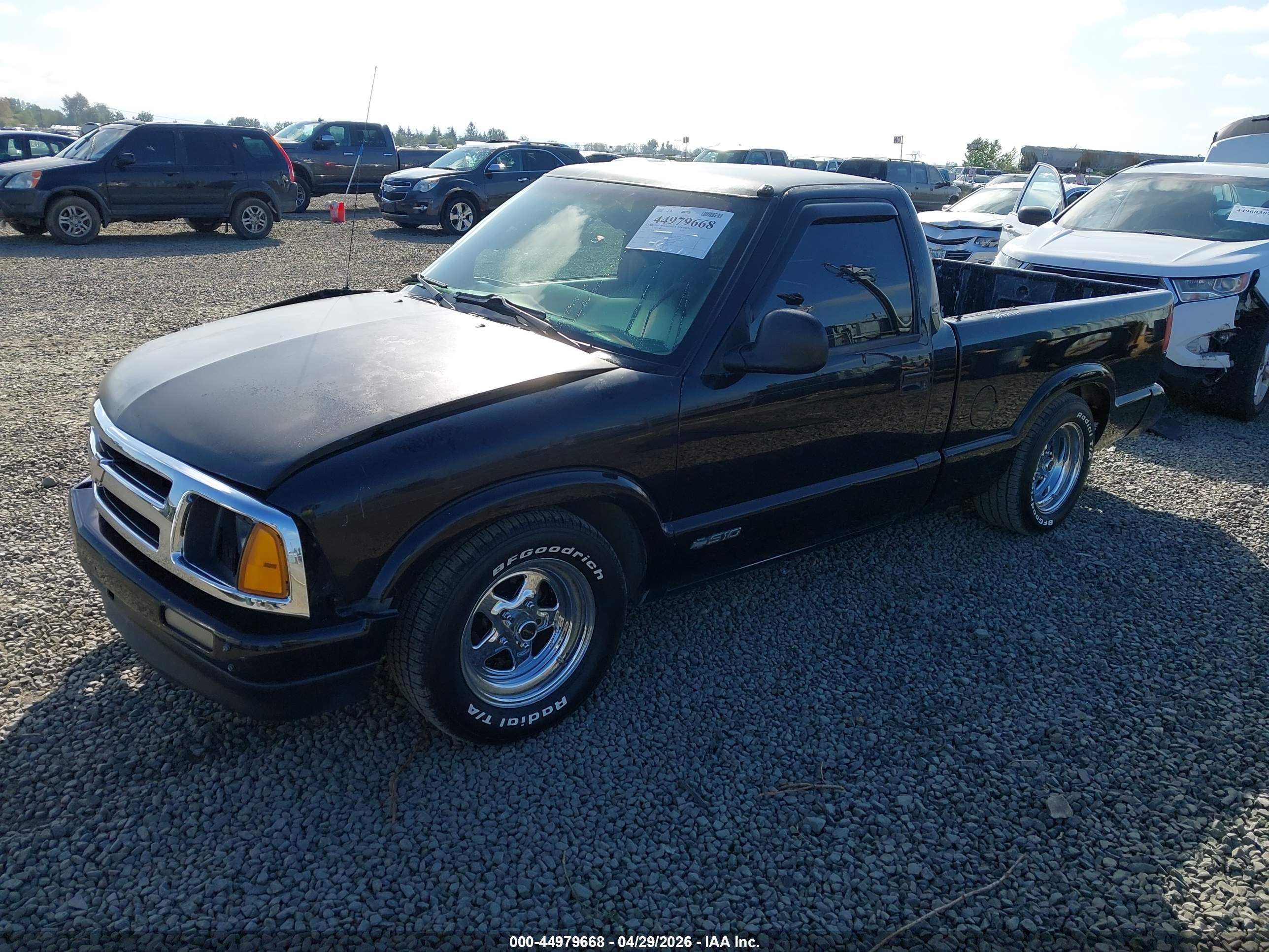 1997 Chevrolet S-10 Ls Fleetside Black vin: 1GCCS14X8V8126104
