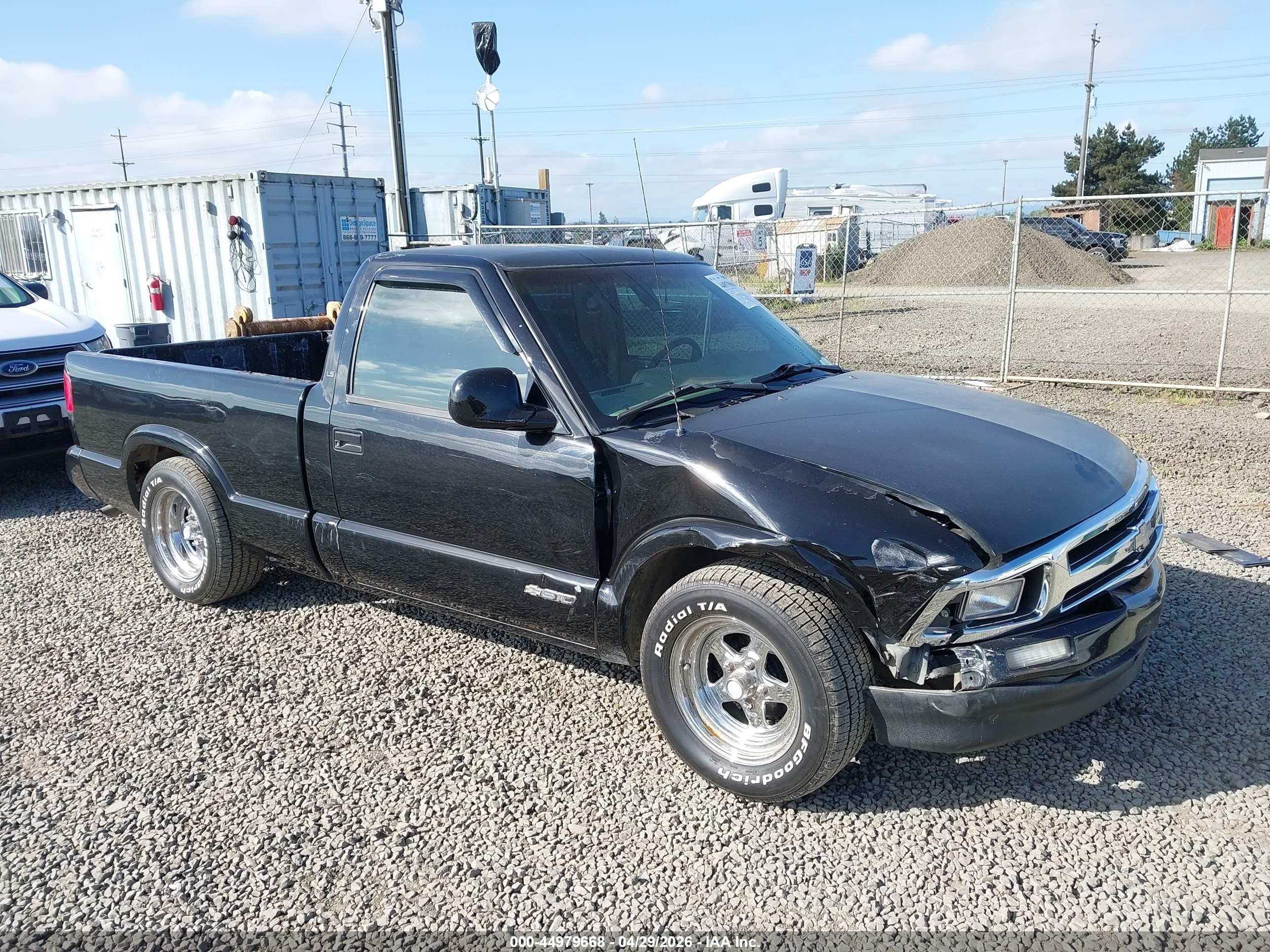 1GCCS14X8V8126104