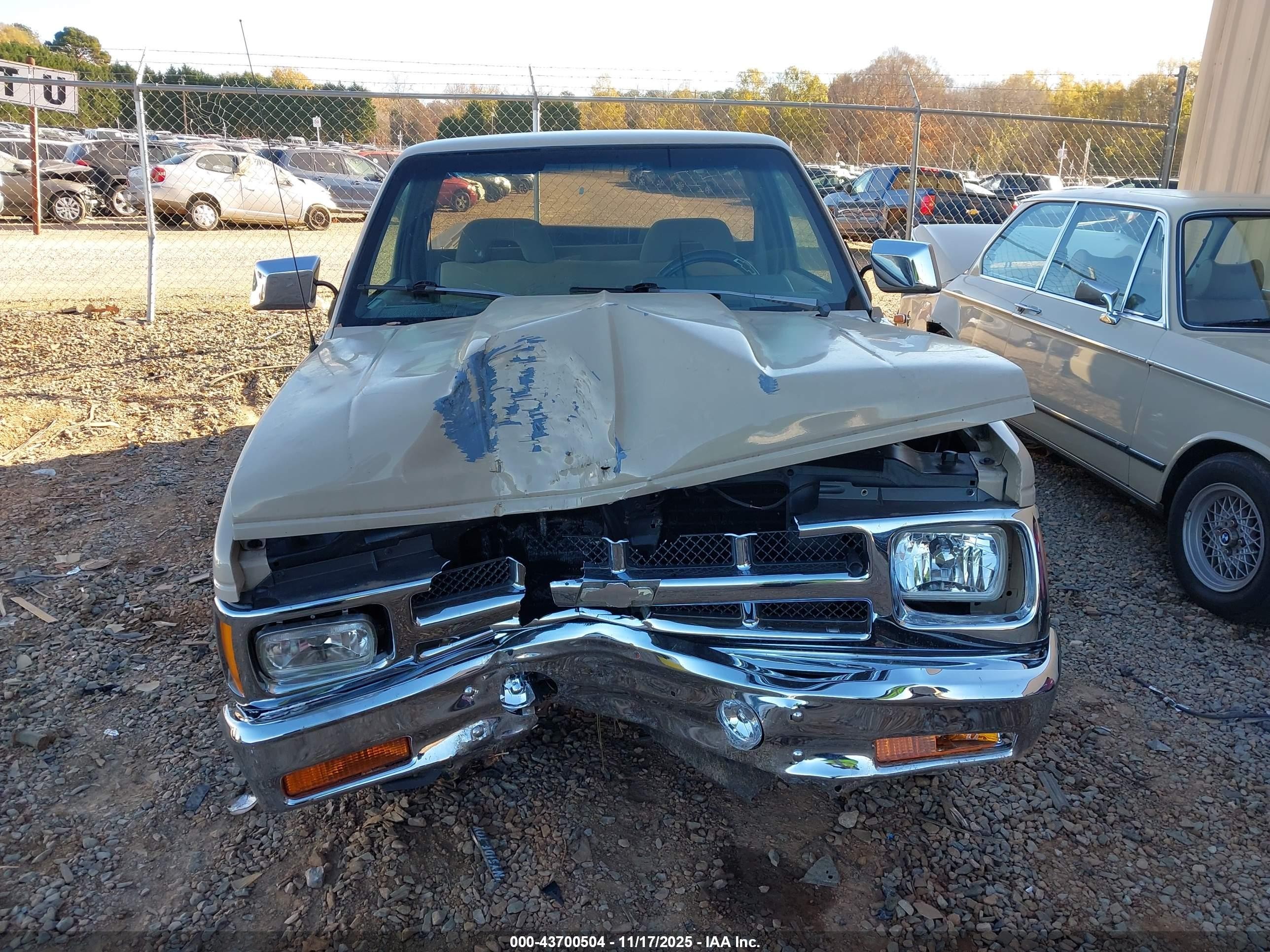 1993 Chevrolet S Truck S10 Beige vin: 1GCCS14Z0P8174409