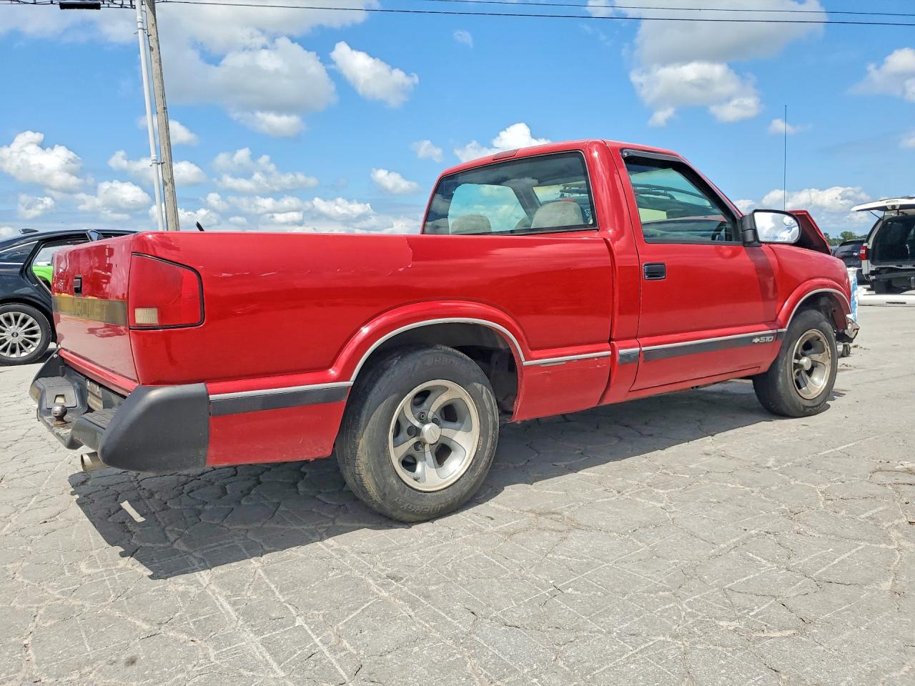 1995 Chevrolet S Truck S10 Red vin: 1GCCS14Z1S8220726
