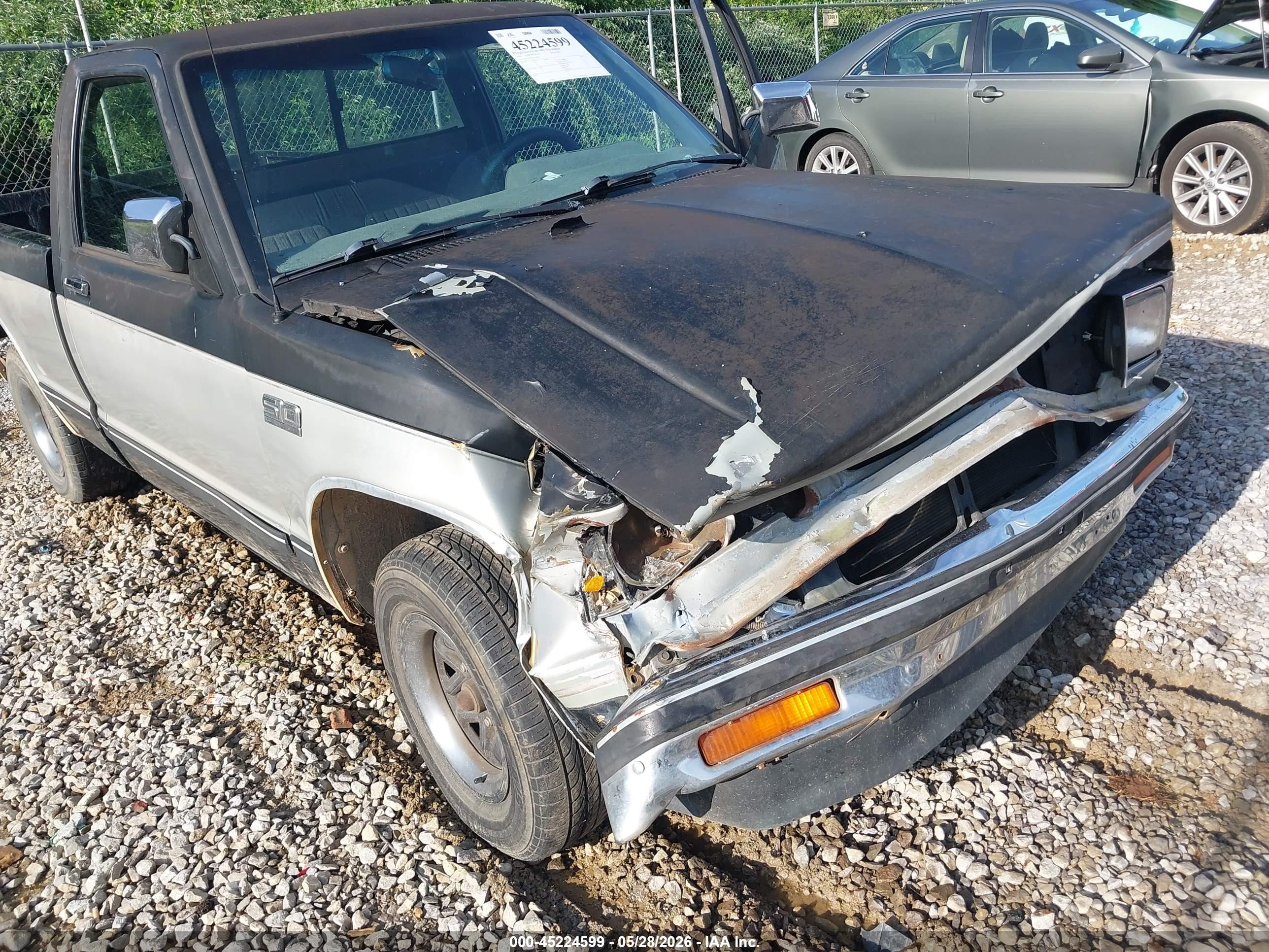 1989 Chevrolet S Truck S10 Black vin: 1GCCS14Z2K2199727