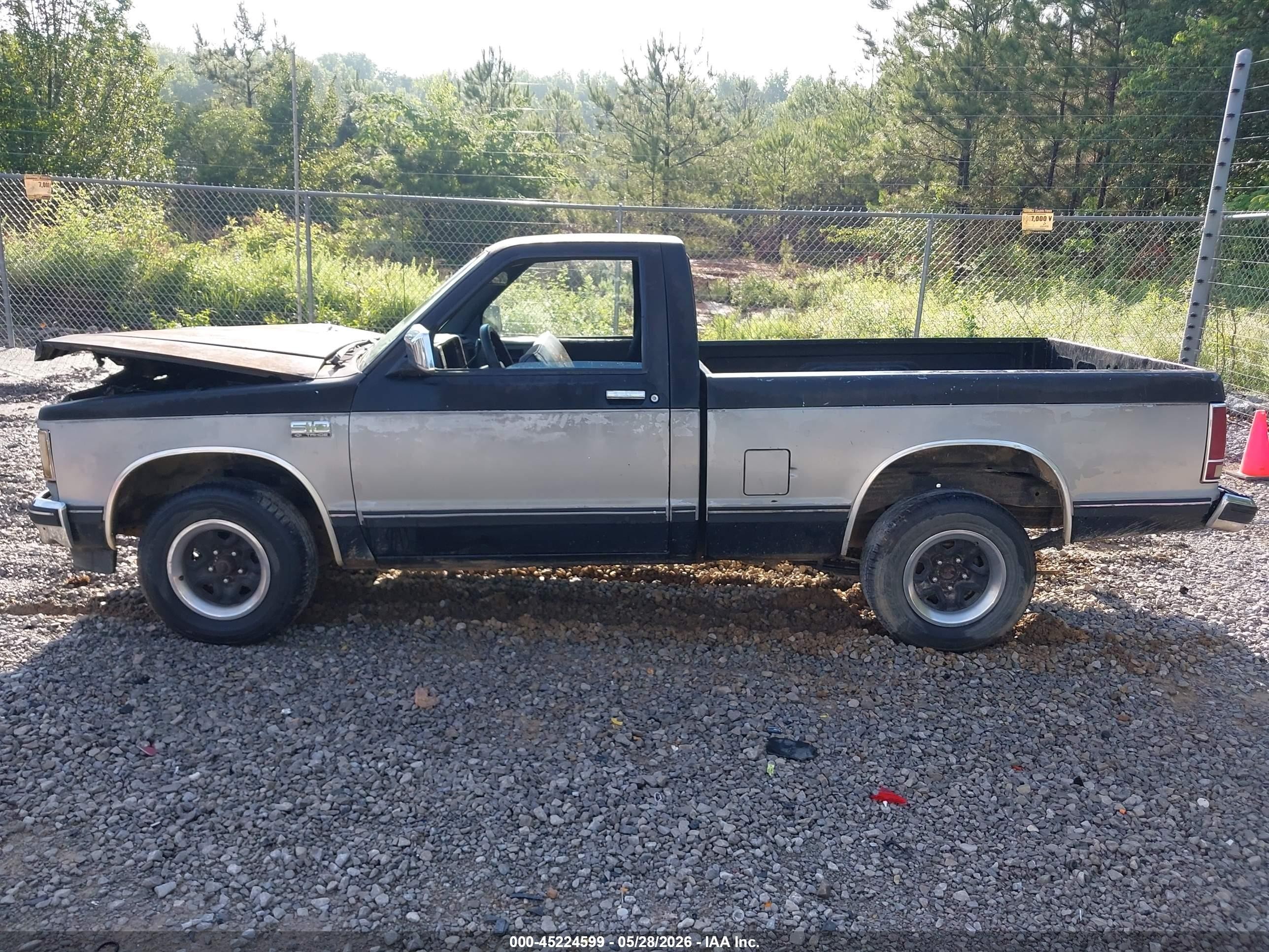 1989 Chevrolet S Truck S10 Black vin: 1GCCS14Z2K2199727