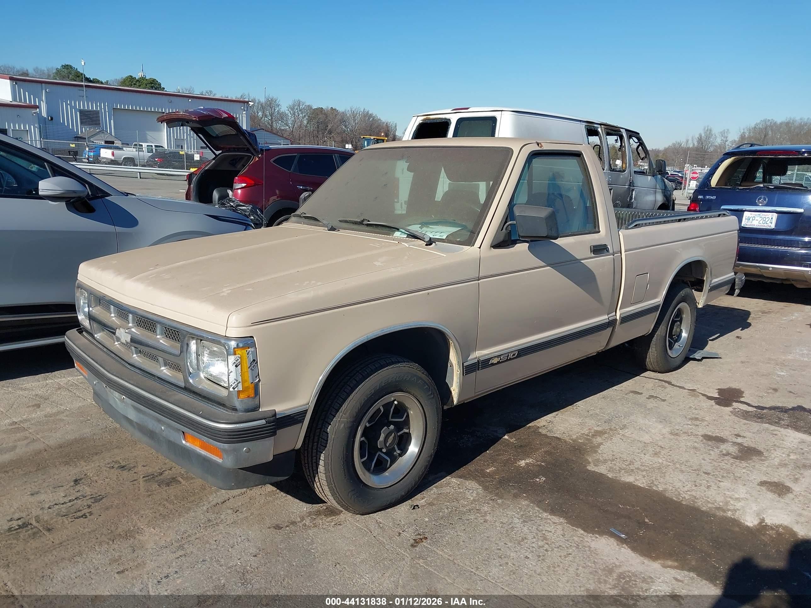 1993 Chevrolet S Truck S10 Tan vin: 1GCCS14Z2P8105396