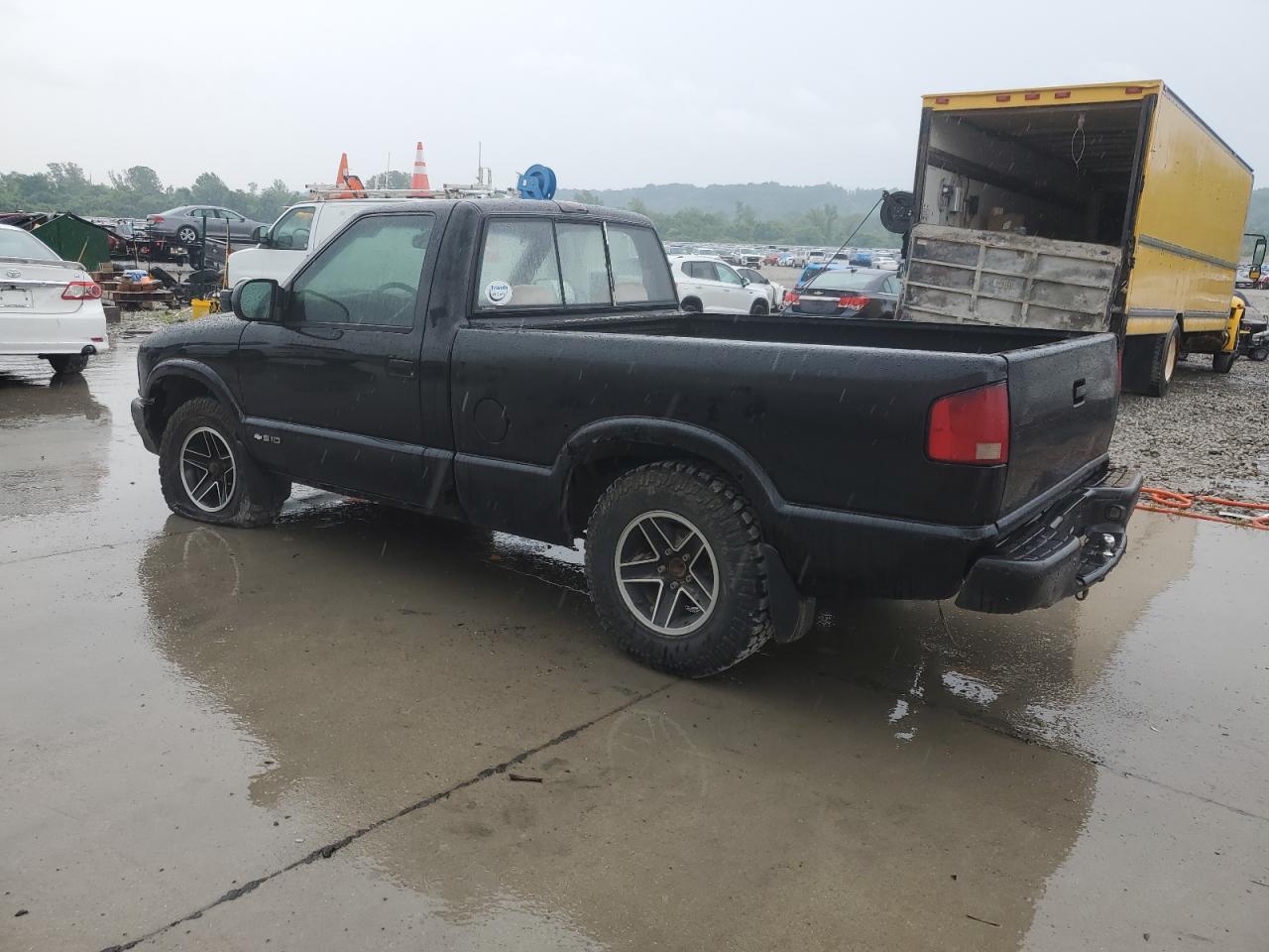 1995 Chevrolet S Truck S10 Black vin: 1GCCS14Z2S8264735