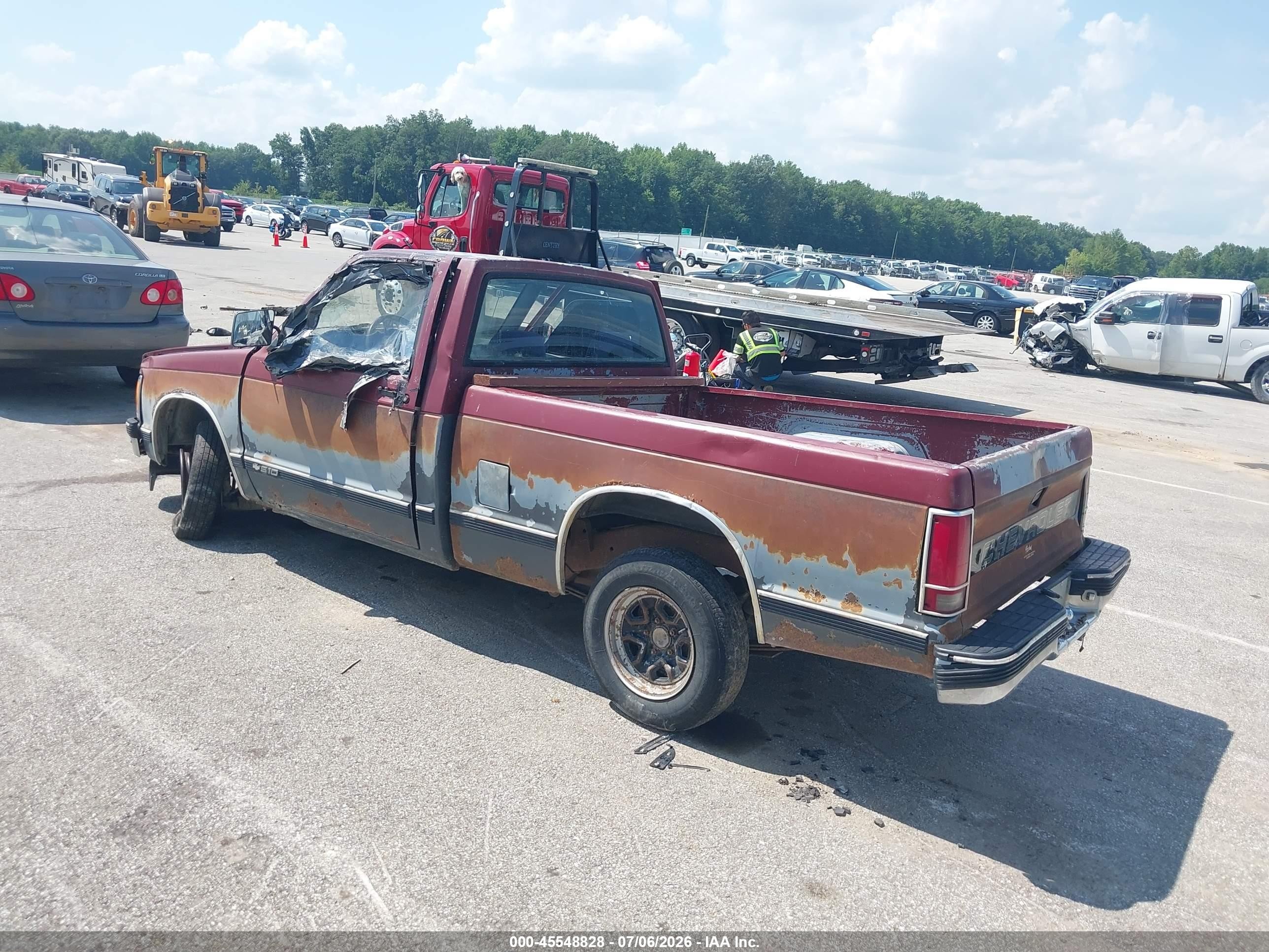 1992 Chevrolet S Truck S10 Red vin: 1GCCS14Z3N8103931