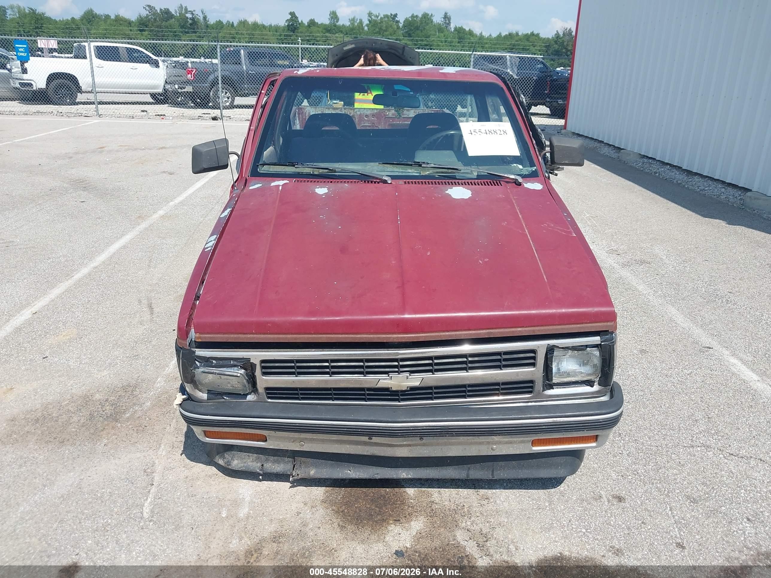 1992 Chevrolet S Truck S10 Red vin: 1GCCS14Z3N8103931
