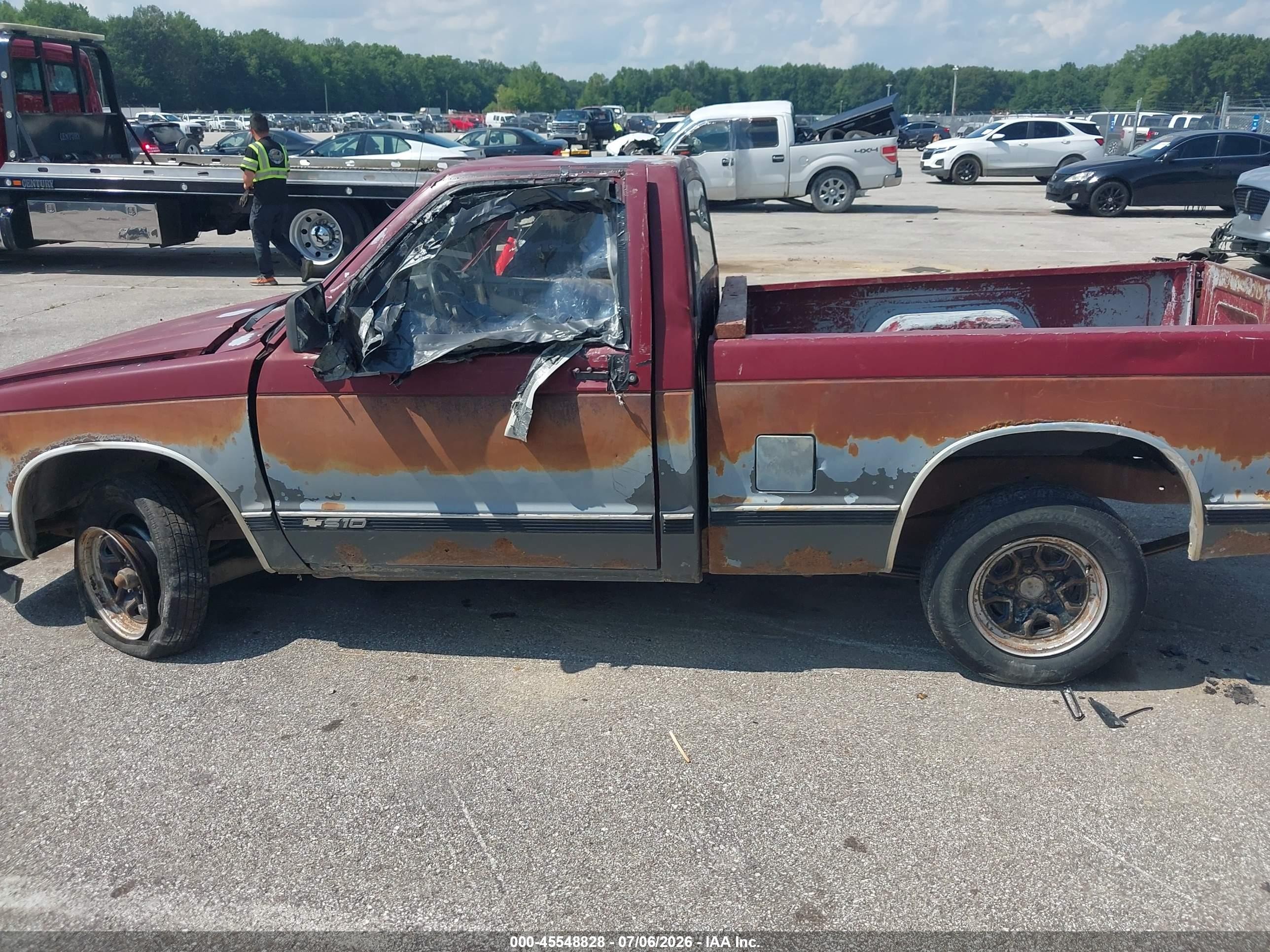 1992 Chevrolet S Truck S10 Red vin: 1GCCS14Z3N8103931