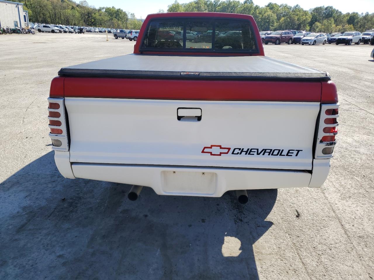 1992 Chevrolet S Truck S10 Two Tone vin: 1GCCS14Z4N2127691