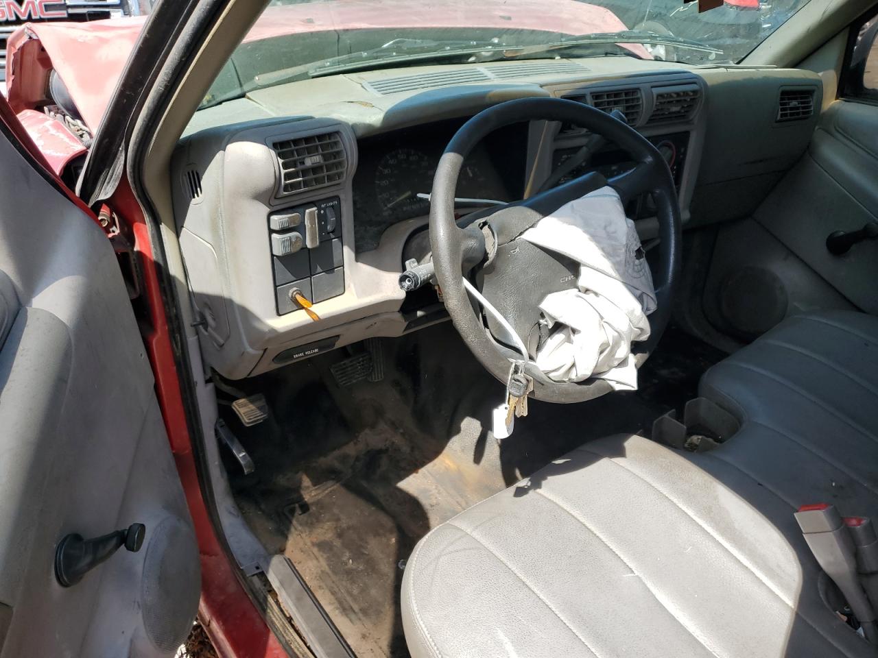 1995 Chevrolet S Truck S10 Red vin: 1GCCS14Z5S8211561