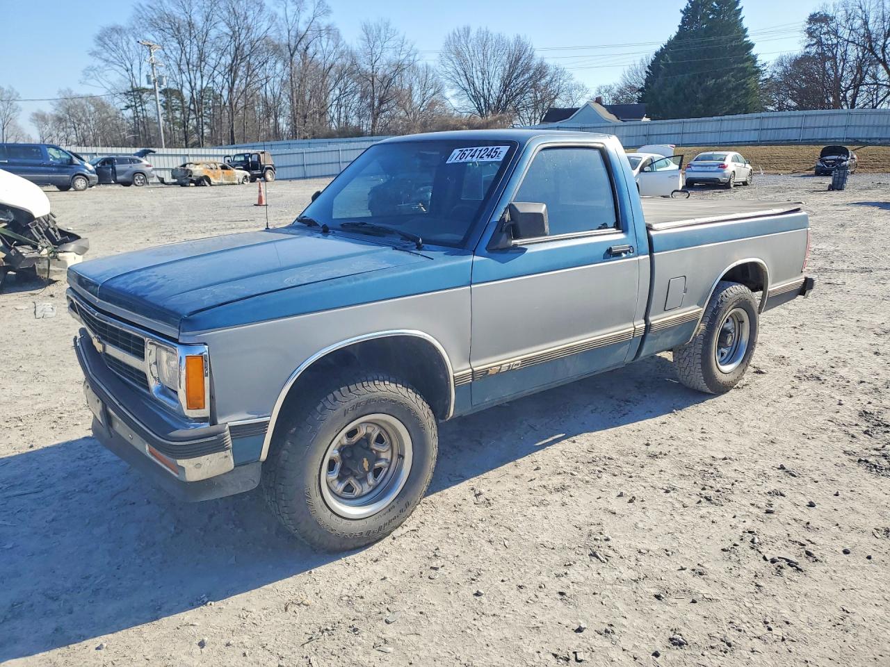 1991 Chevrolet S Truck S10 Two Tone vin: 1GCCS14Z9M8245327