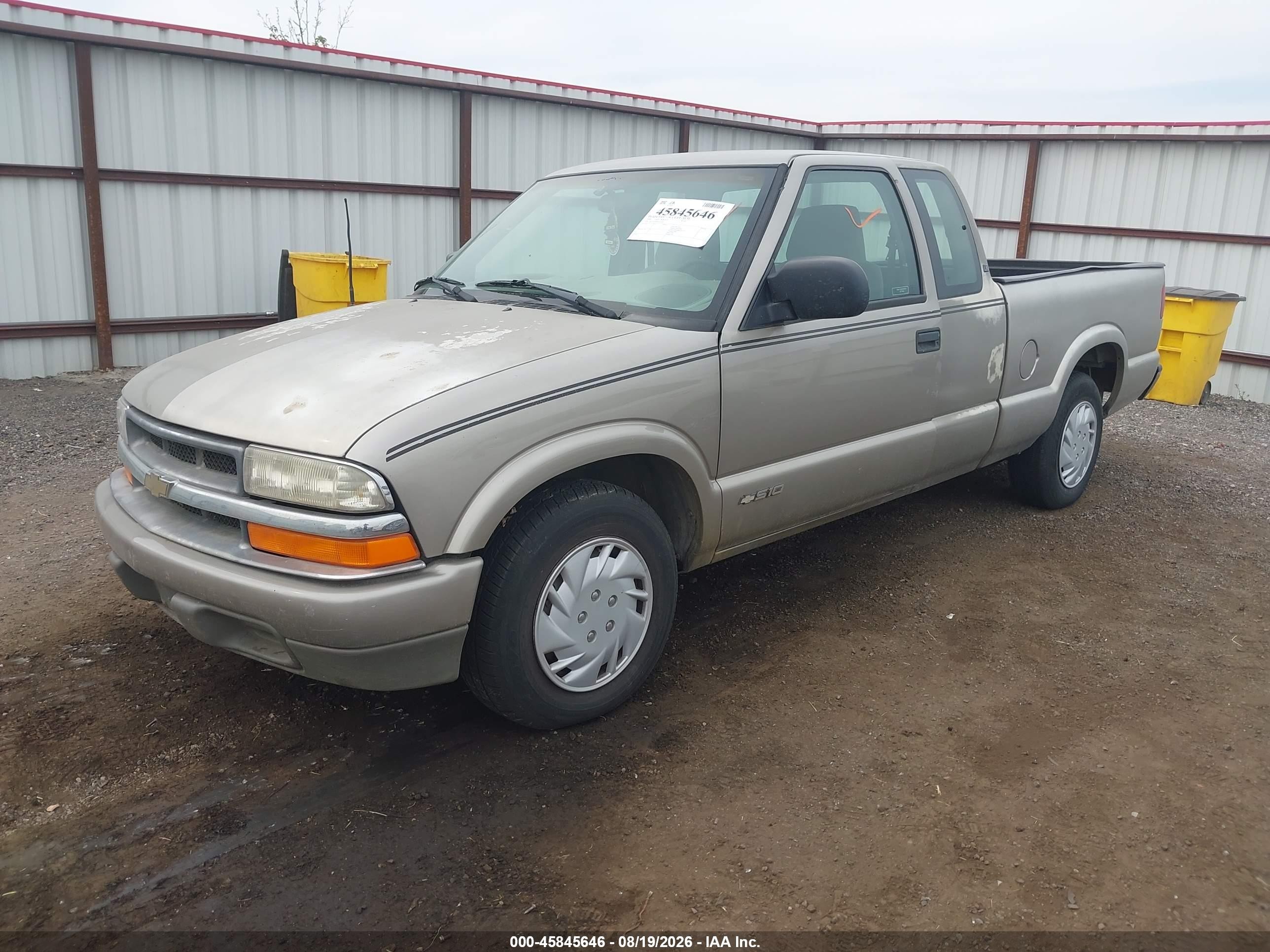 2000 Chevrolet S-10 Ls Tan vin: 1GCCS1940Y8163862