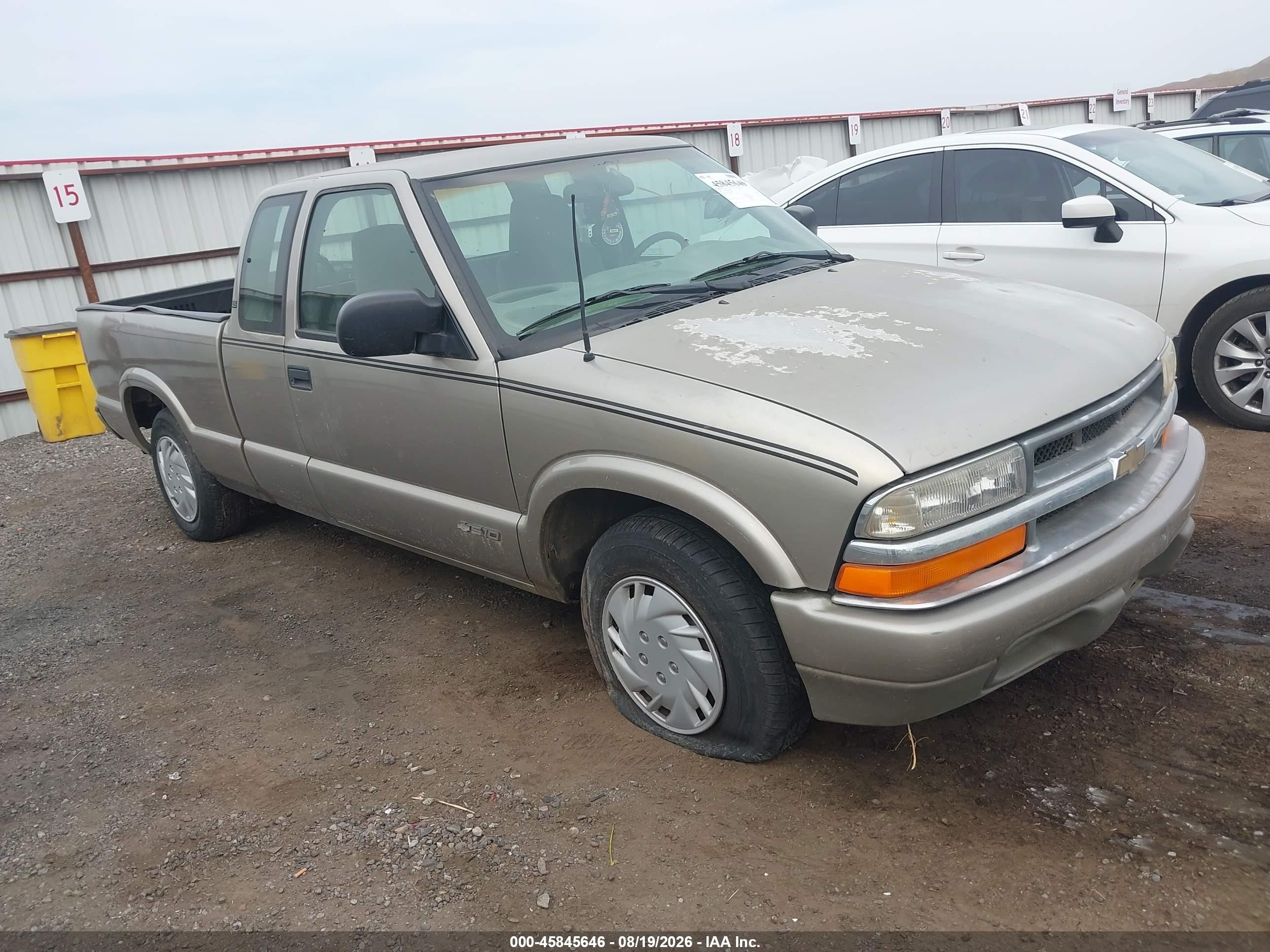 2000 Chevrolet S-10 Ls Tan vin: 1GCCS1940Y8163862