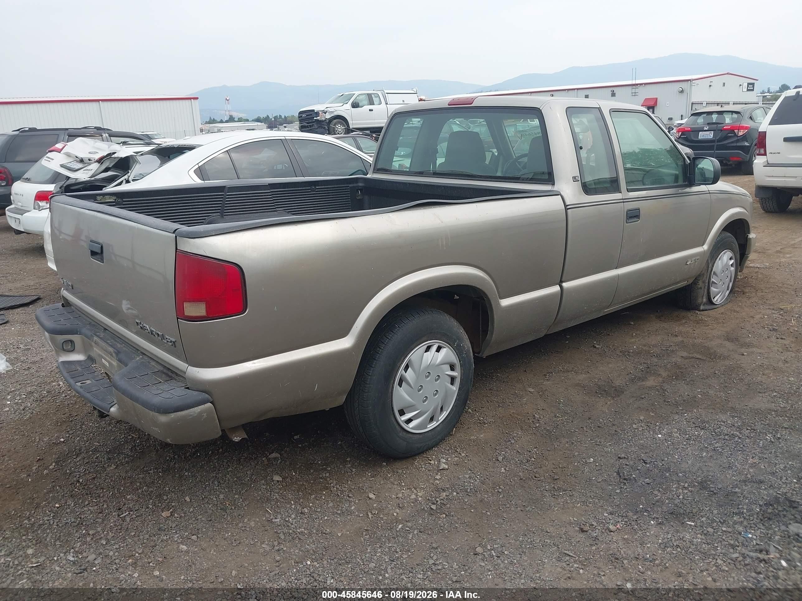 2000 Chevrolet S-10 Ls Tan vin: 1GCCS1940Y8163862