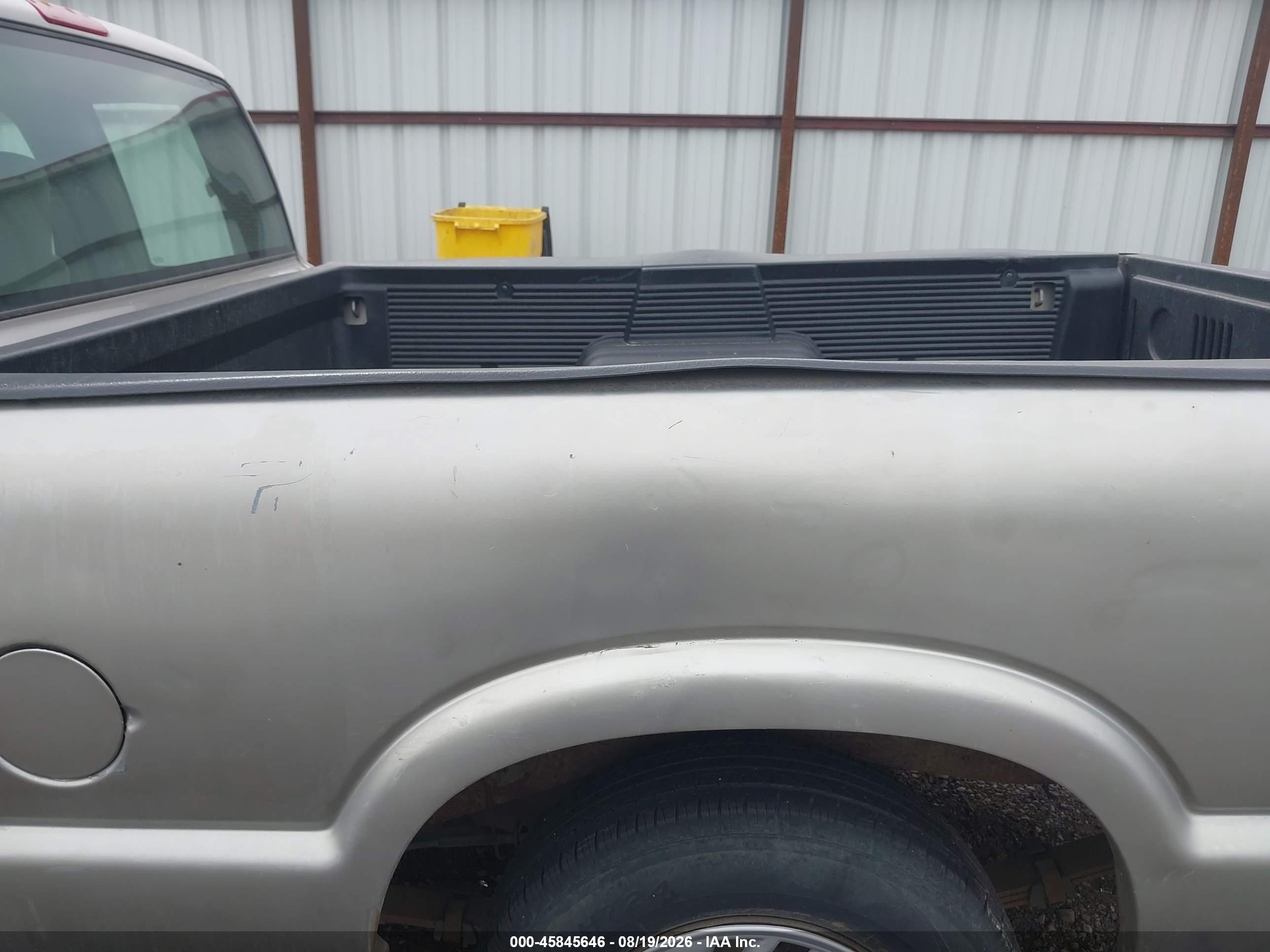 2000 Chevrolet S-10 Ls Tan vin: 1GCCS1940Y8163862