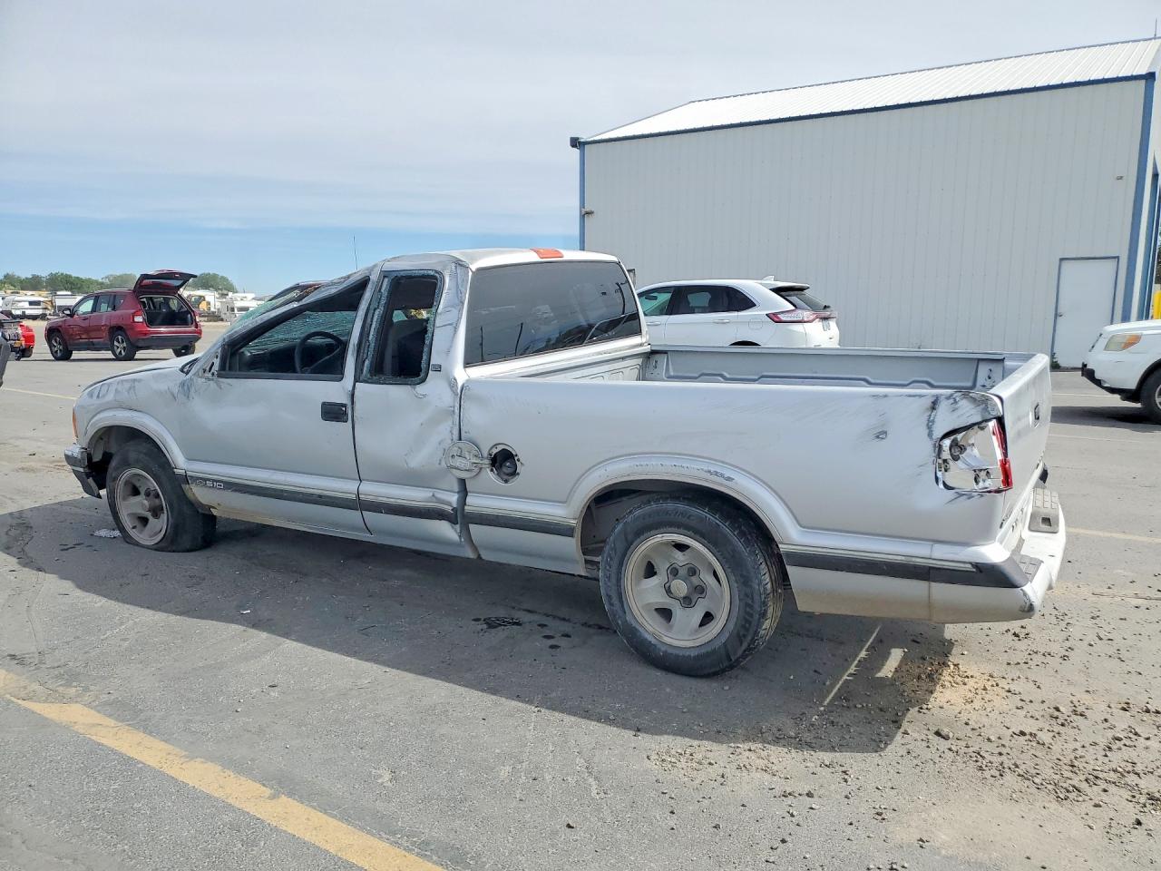 1996 Chevrolet S Truck S10 Silver vin: 1GCCS1941T8151812