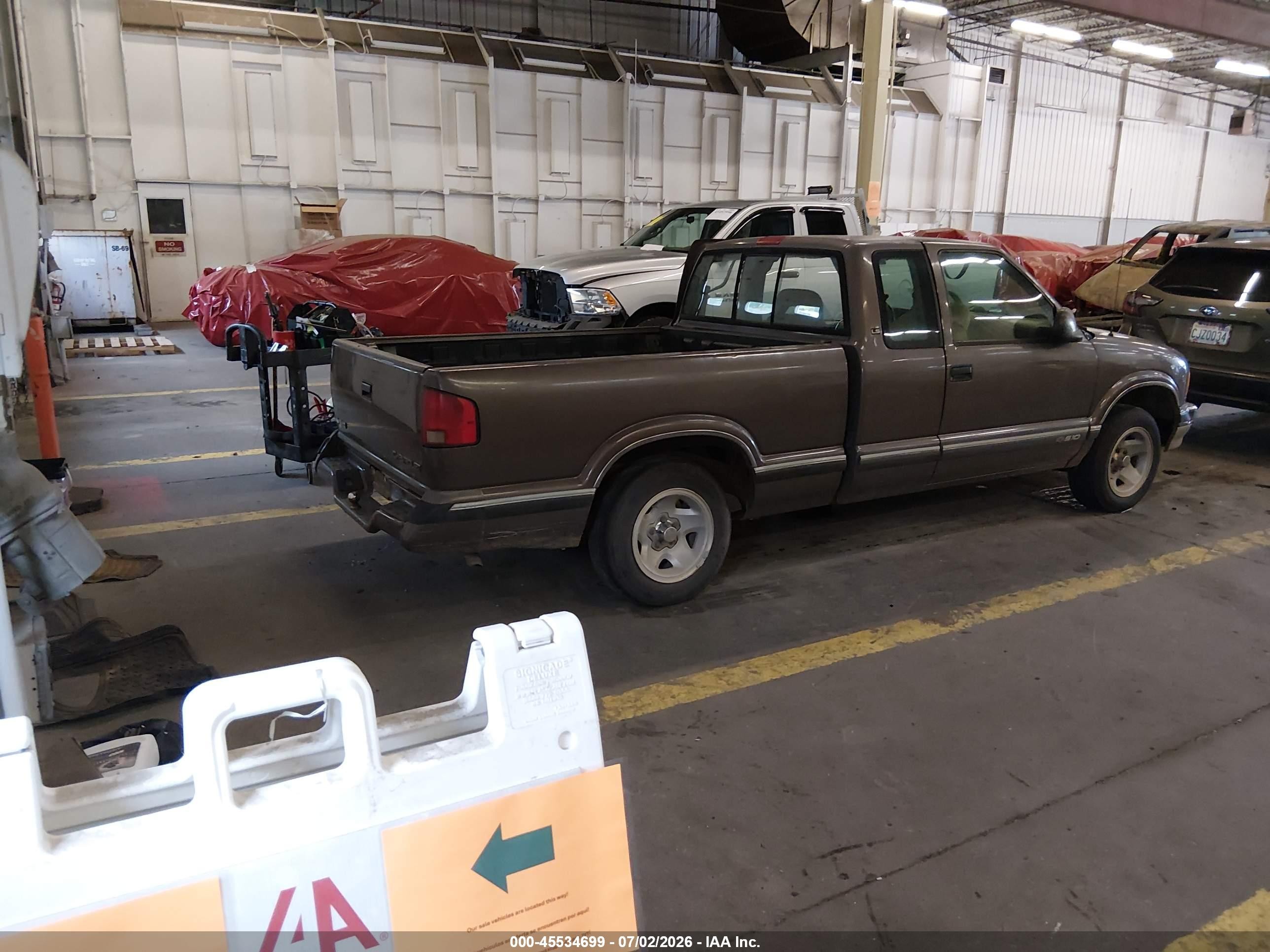 1997 Chevrolet S-10 Ls Brown vin: 1GCCS1941V8163932