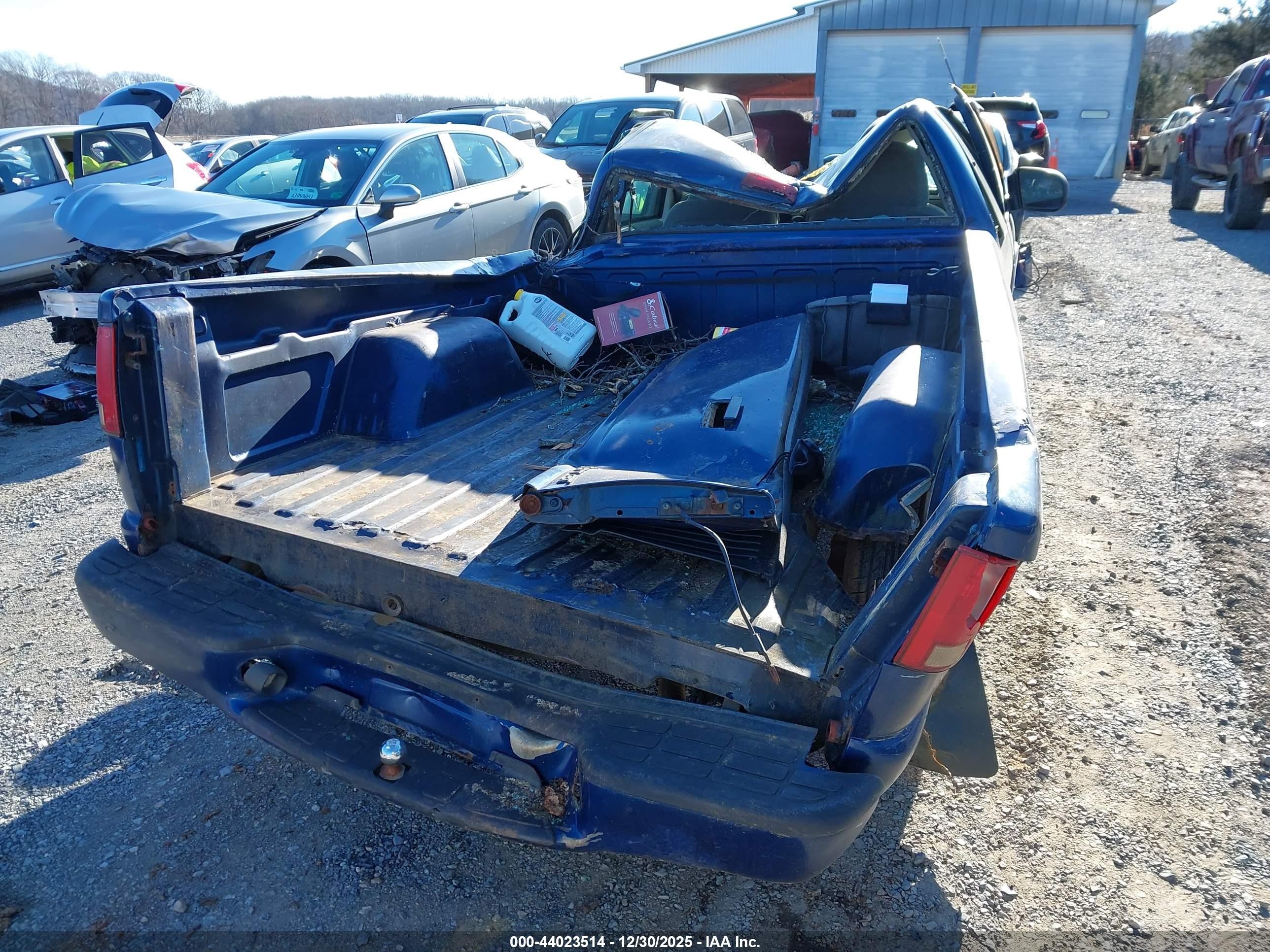 1999 Chevrolet S-10 Ls Blue vin: 1GCCS1941XK145615