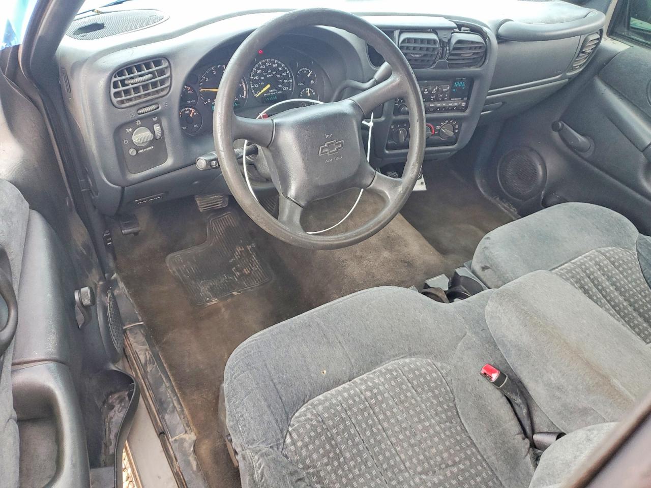 2000 Chevrolet S Truck S10 Gray vin: 1GCCS1941Y8186003
