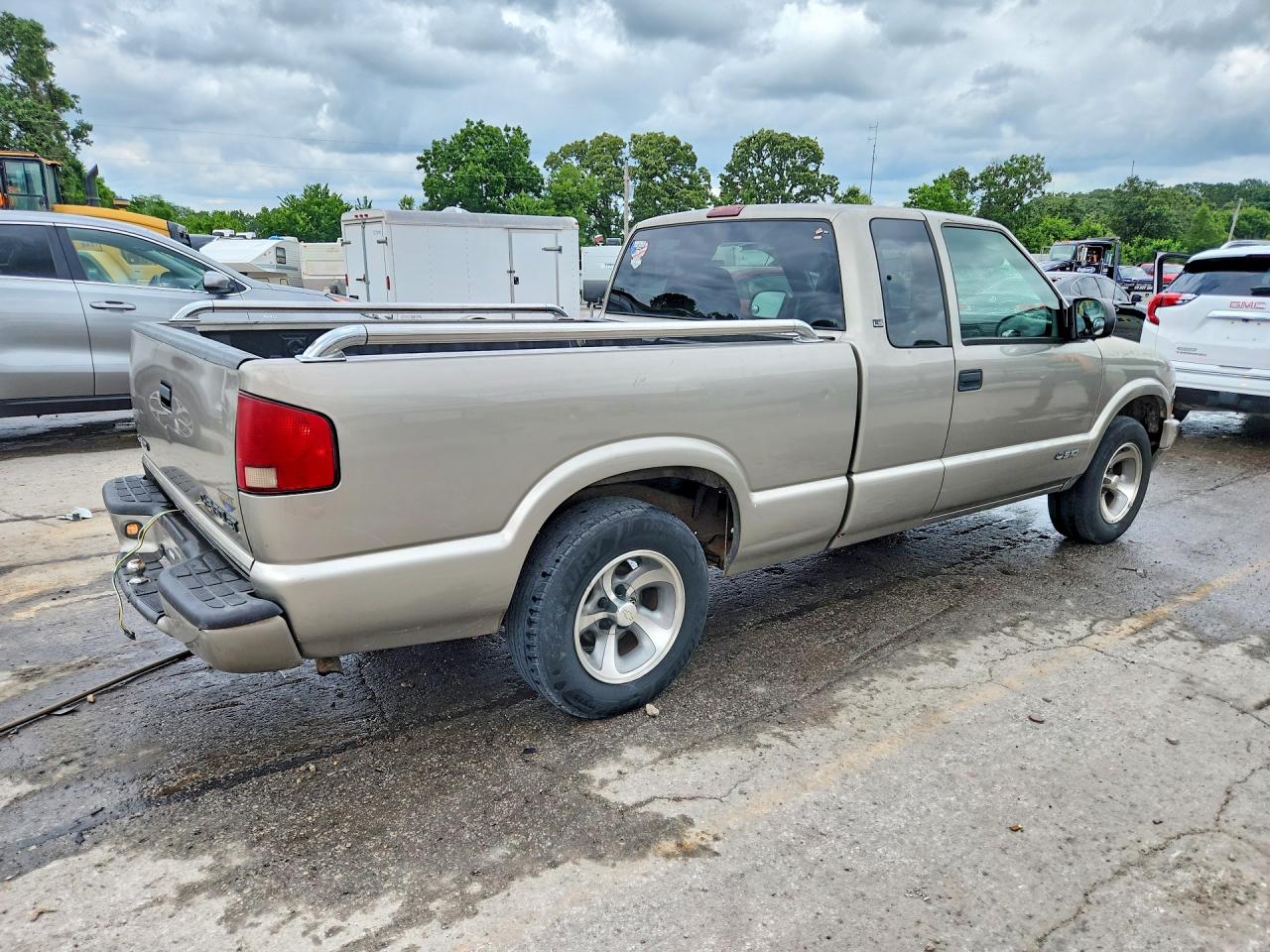 2000 Chevrolet S Truck S10 Gray vin: 1GCCS1941Y8186003