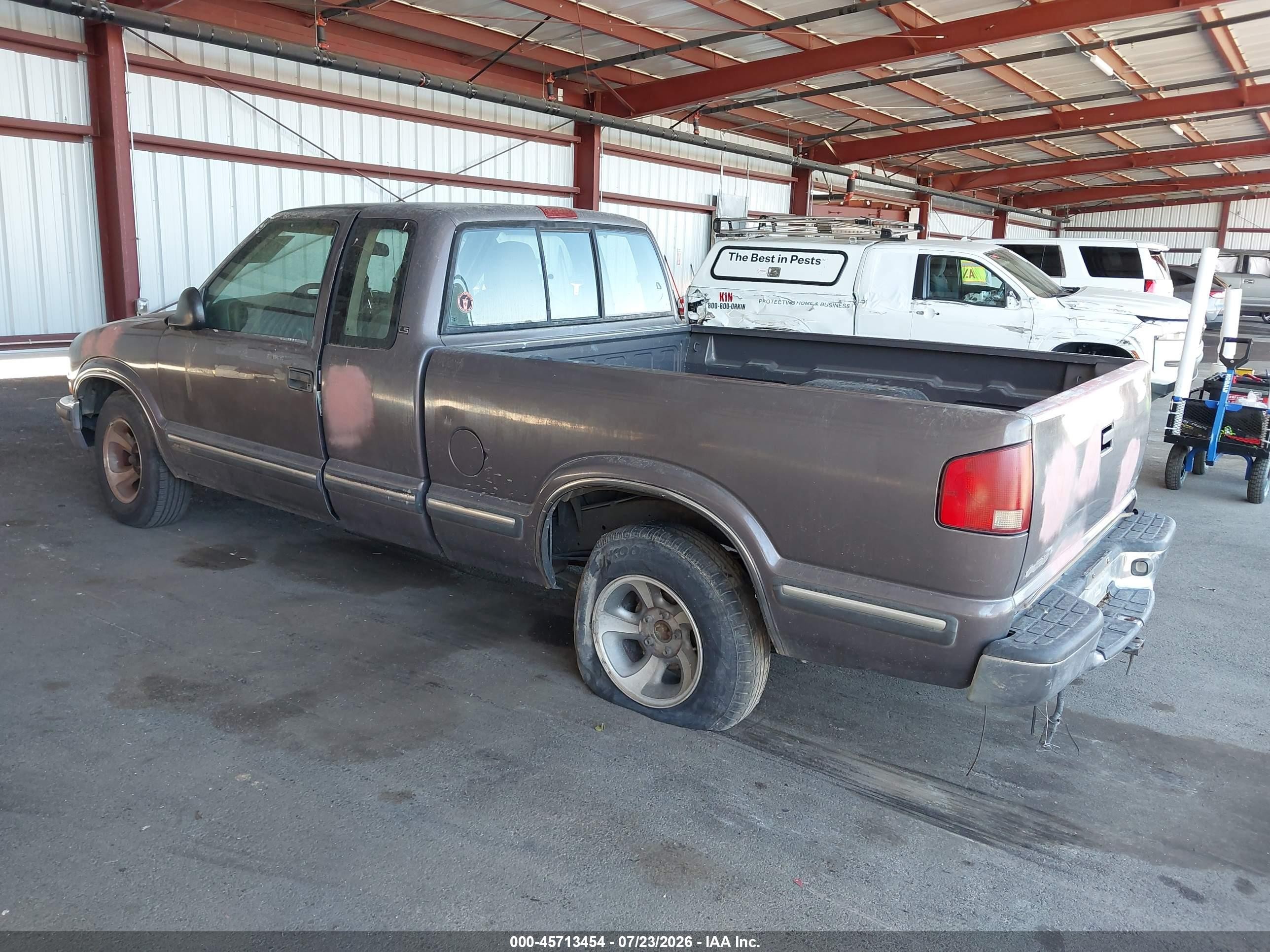 1998 Chevrolet S-10 Ls Коричневый vin: 1GCCS1942WK238660