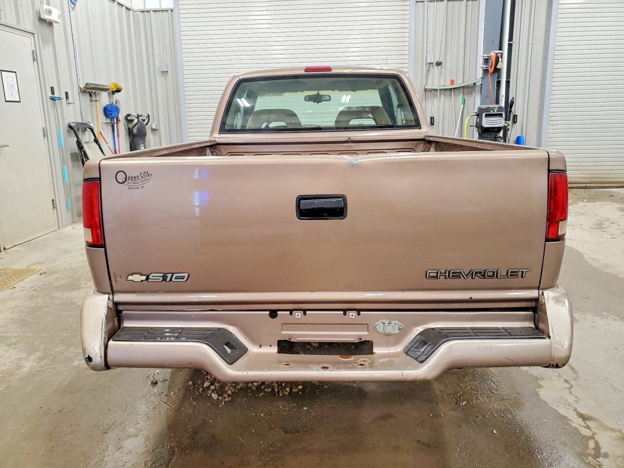 1996 Chevrolet S Truck S10 Tan vin: 1GCCS1943T8115670