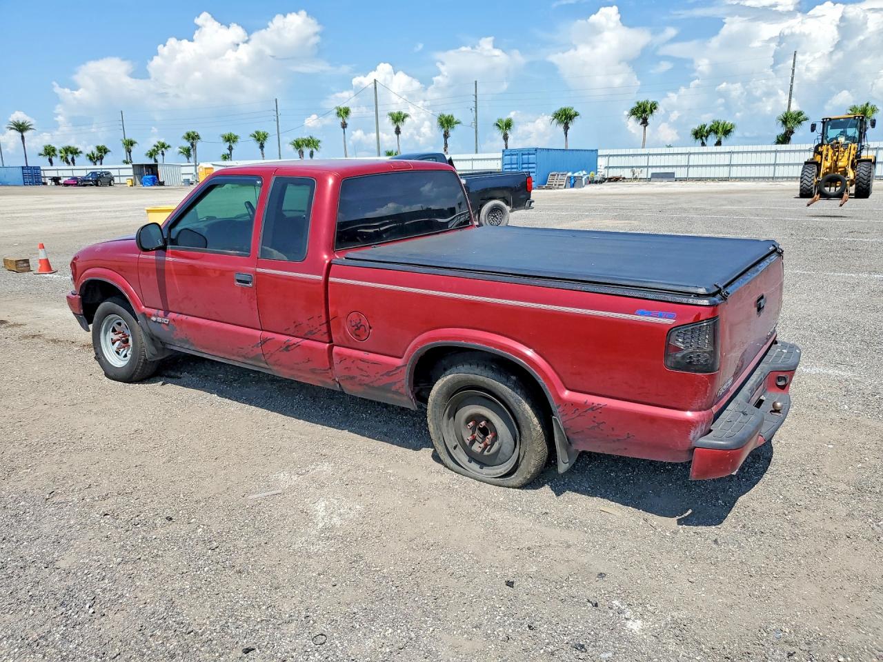 1999 Chevrolet S Truck S10 Red vin: 1GCCS1943XK112700