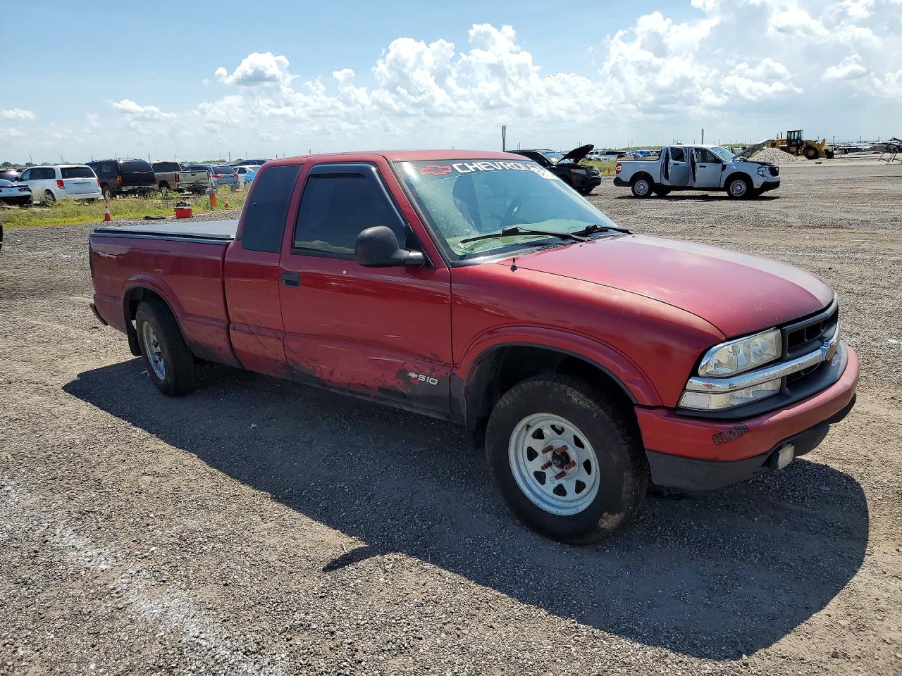 1999 Chevrolet S Truck S10 Red vin: 1GCCS1943XK112700