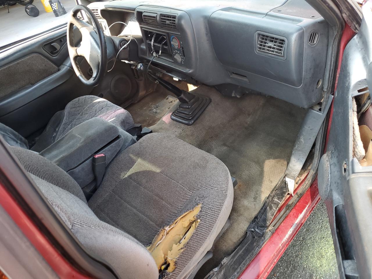 1995 Chevrolet S Truck S10 Burgundy vin: 1GCCS1944S8202086