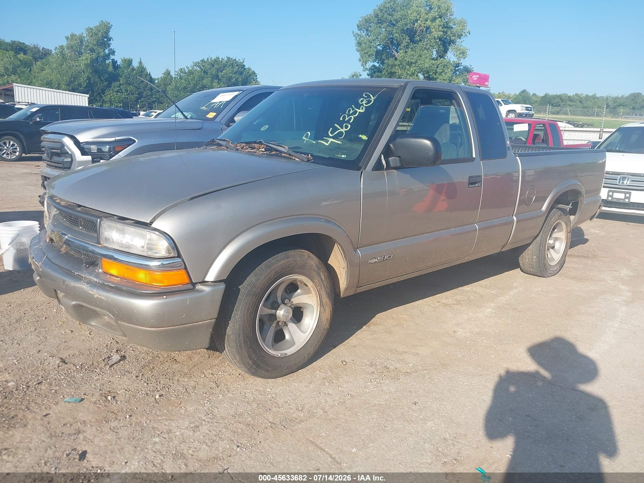 1999 Chevrolet S-10 Ls Золотой vin: 1GCCS1946XK219644