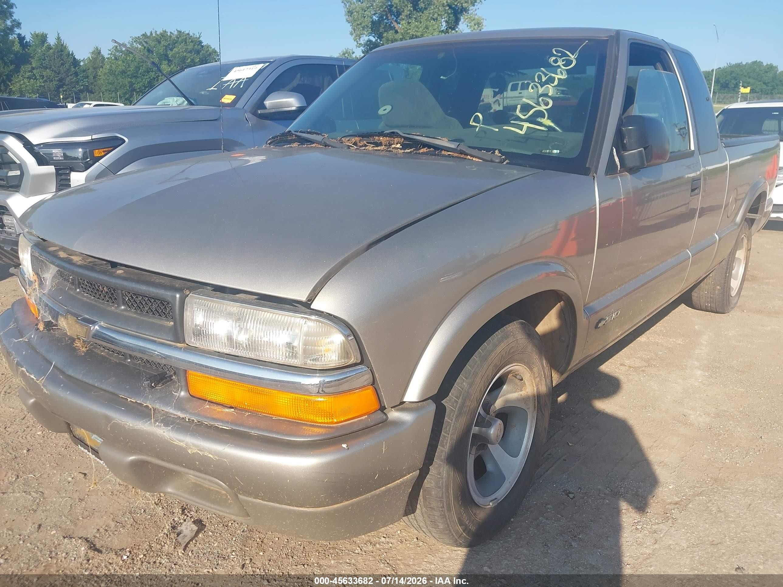 1999 Chevrolet S-10 Ls Золотой vin: 1GCCS1946XK219644