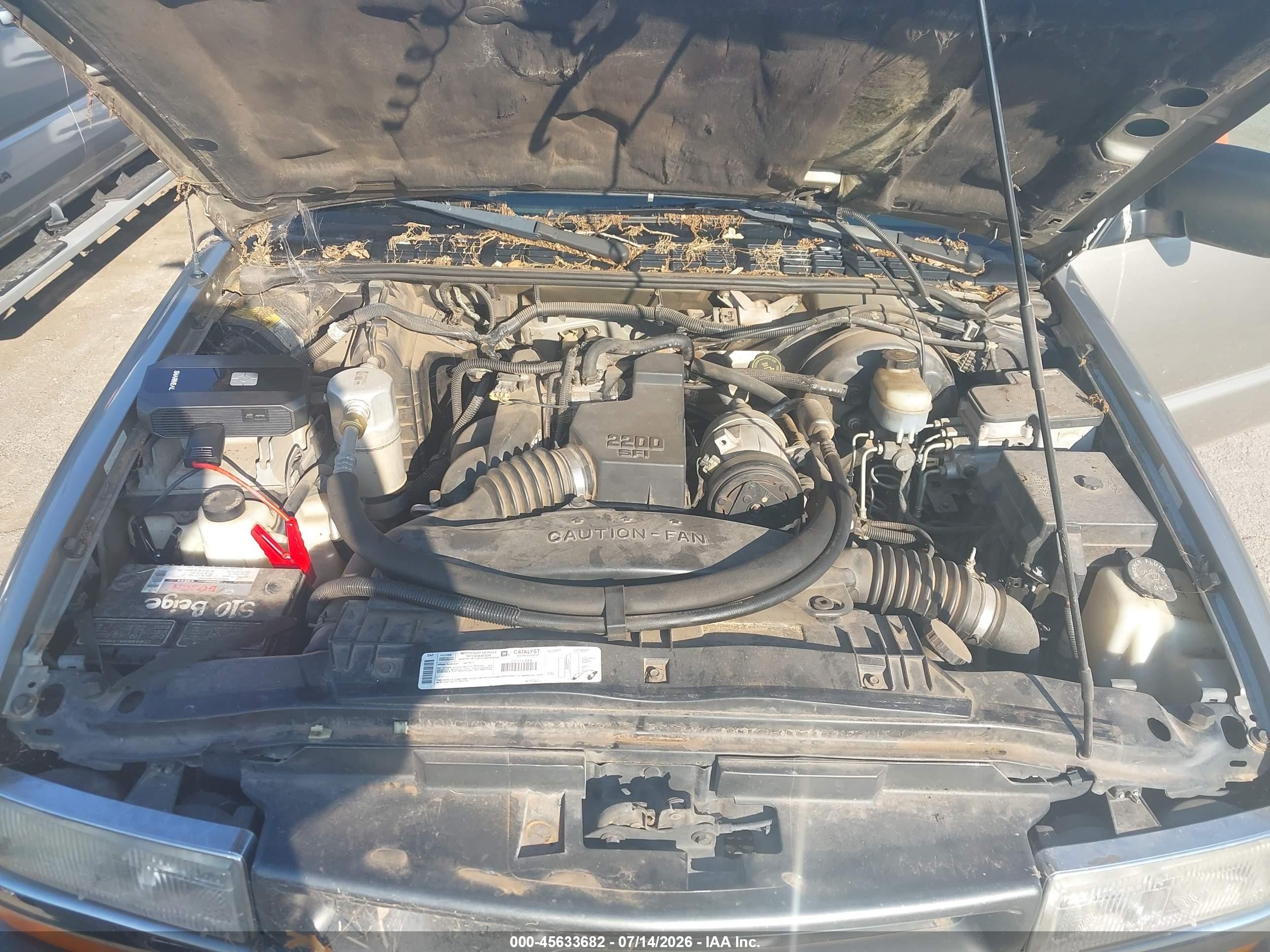 1999 Chevrolet S-10 Ls Золотой vin: 1GCCS1946XK219644