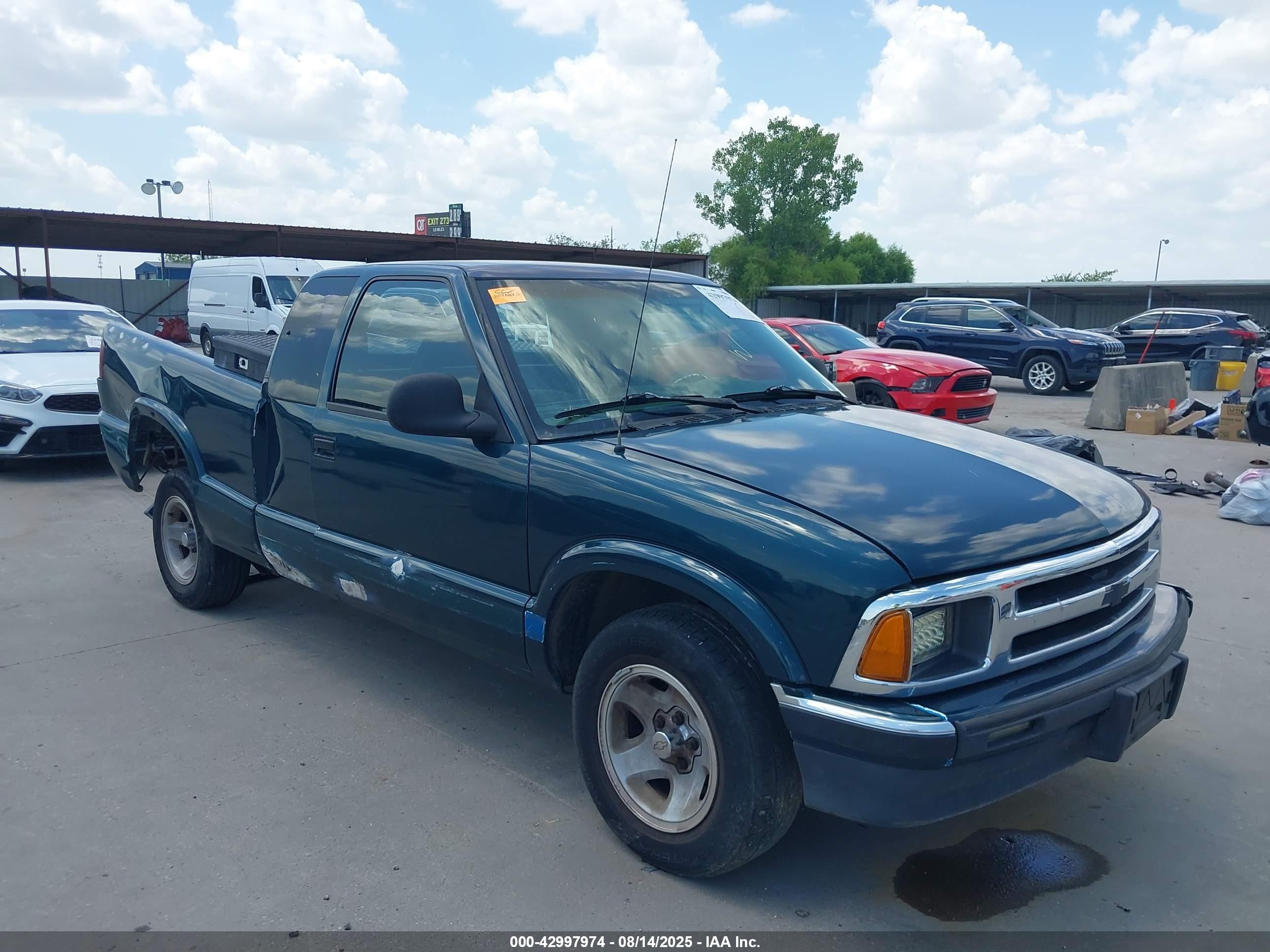 1GCCS1947V8156838
