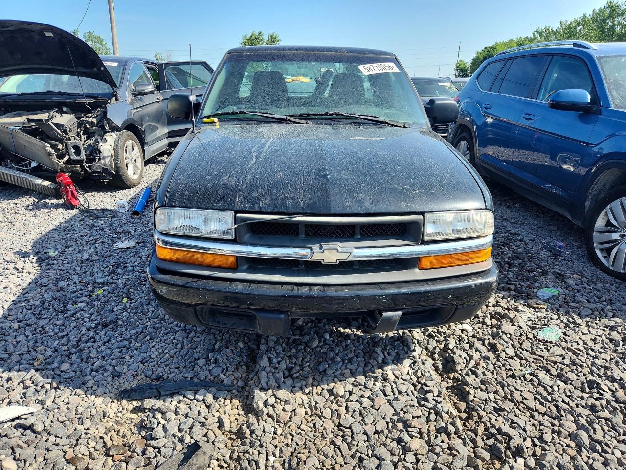 1999 Chevrolet S Truck S10 Black vin: 1GCCS1947XK105085
