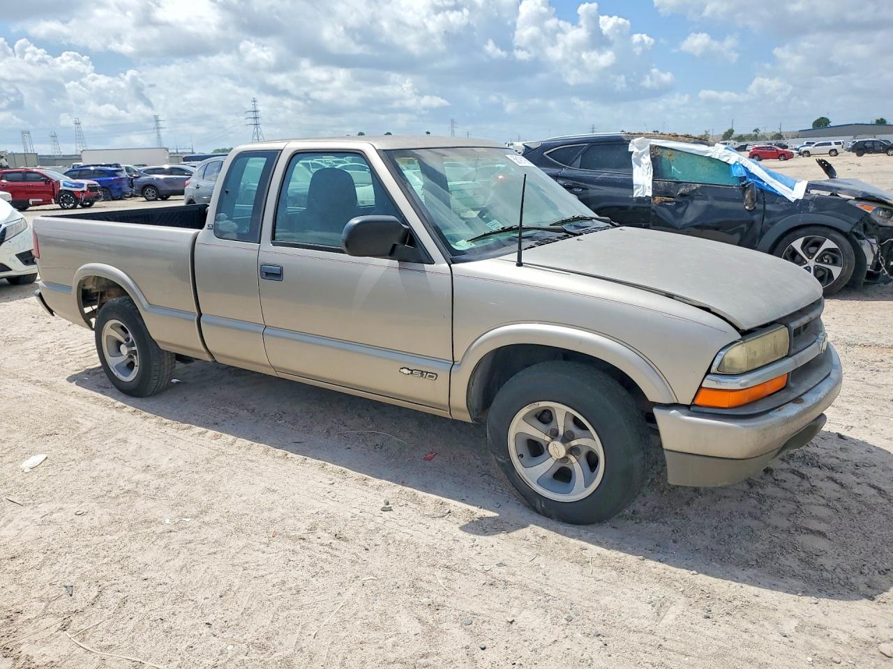 1999 Chevrolet S Truck S10 Серебряный vin: 1GCCS1947XK204070
