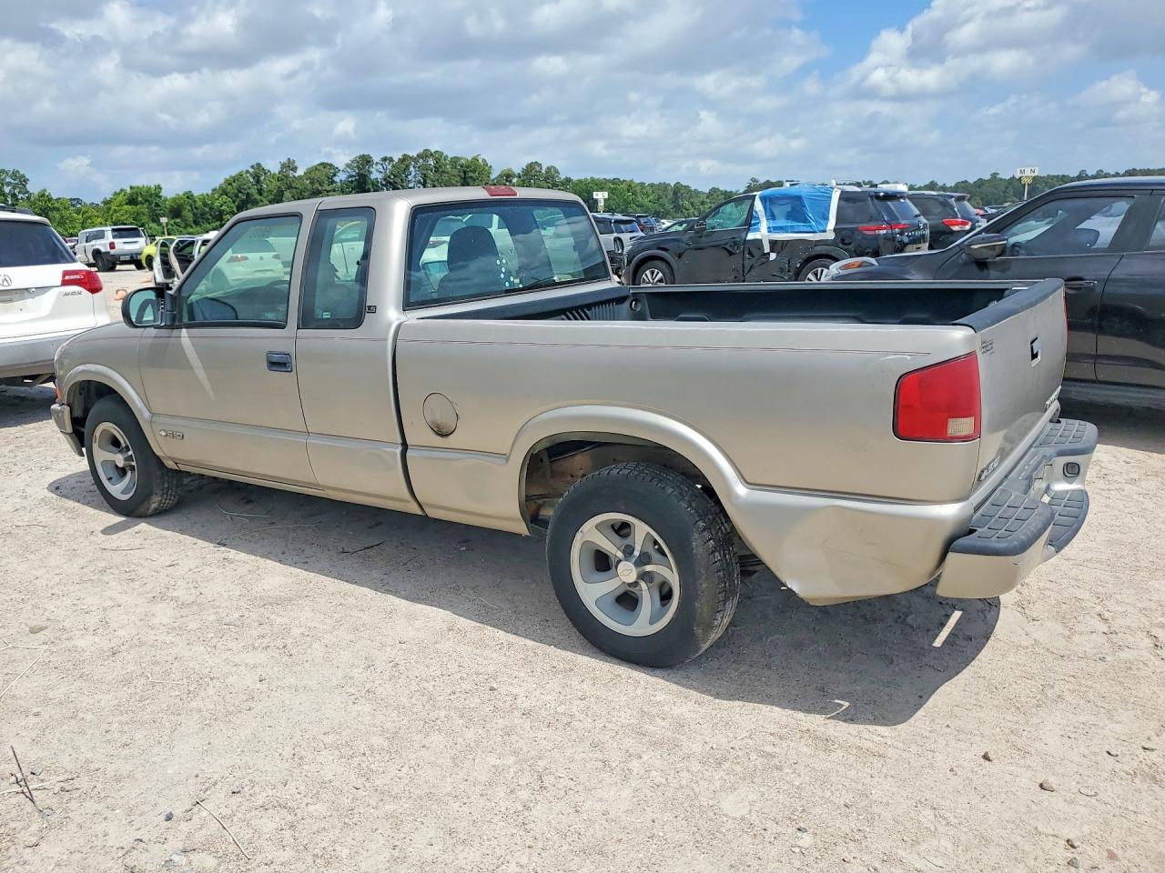 1999 Chevrolet S Truck S10 Серебряный vin: 1GCCS1947XK204070