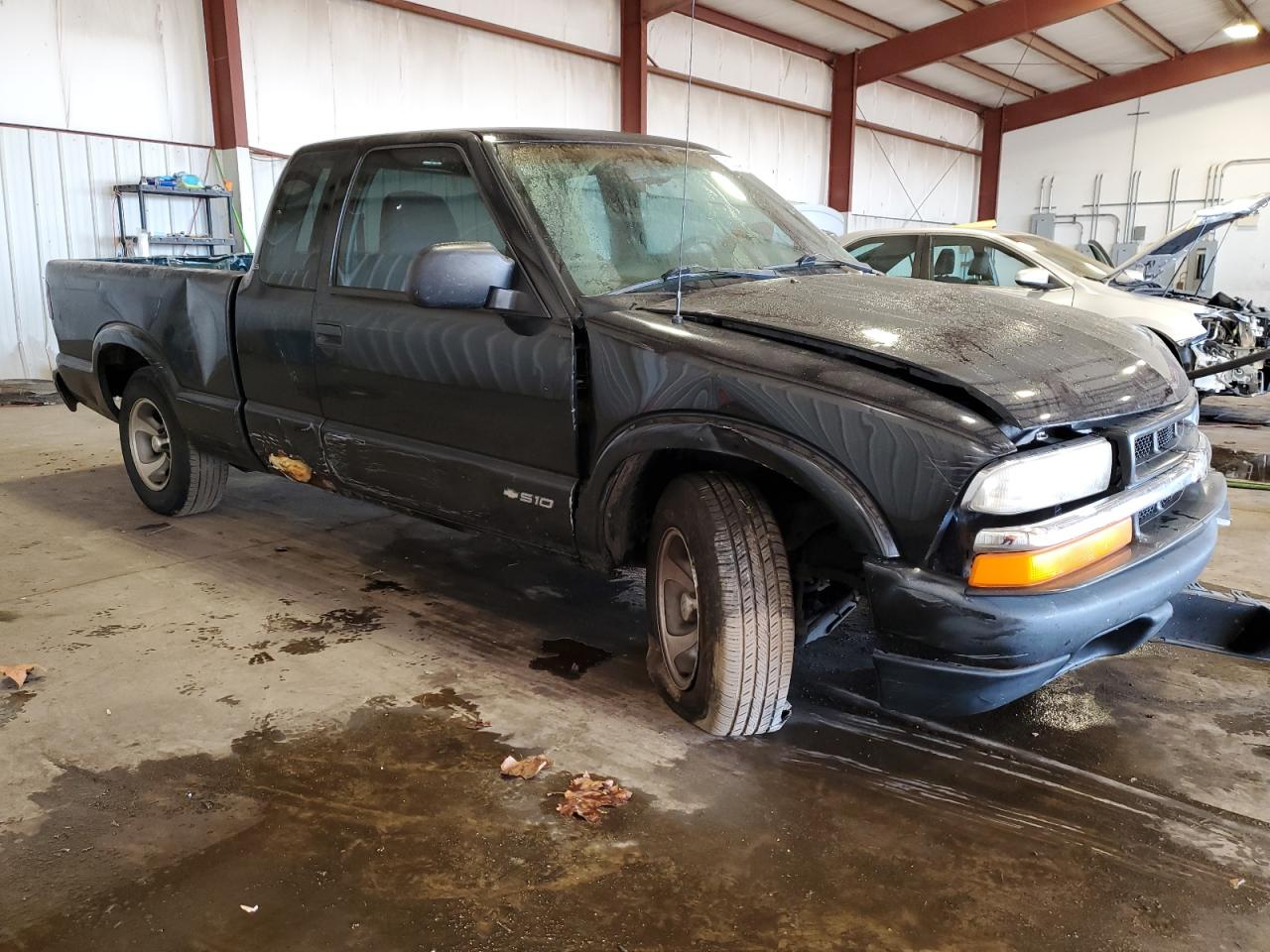 2000 Chevrolet S Truck S10 Черный vin: 1GCCS1947YK119781