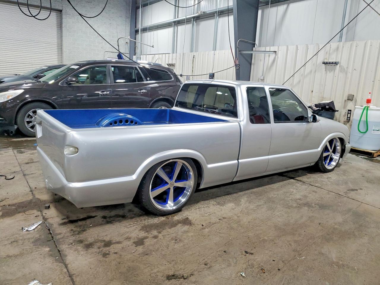 1995 Chevrolet S 10 Silver vin: 1GCCS1948S8126369