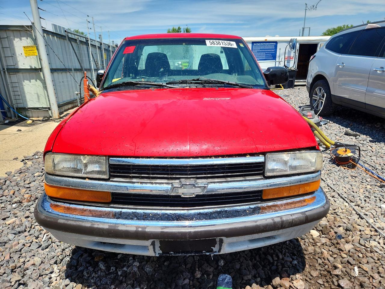 1999 Chevrolet S Truck S10 Red vin: 1GCCS1948X8163770