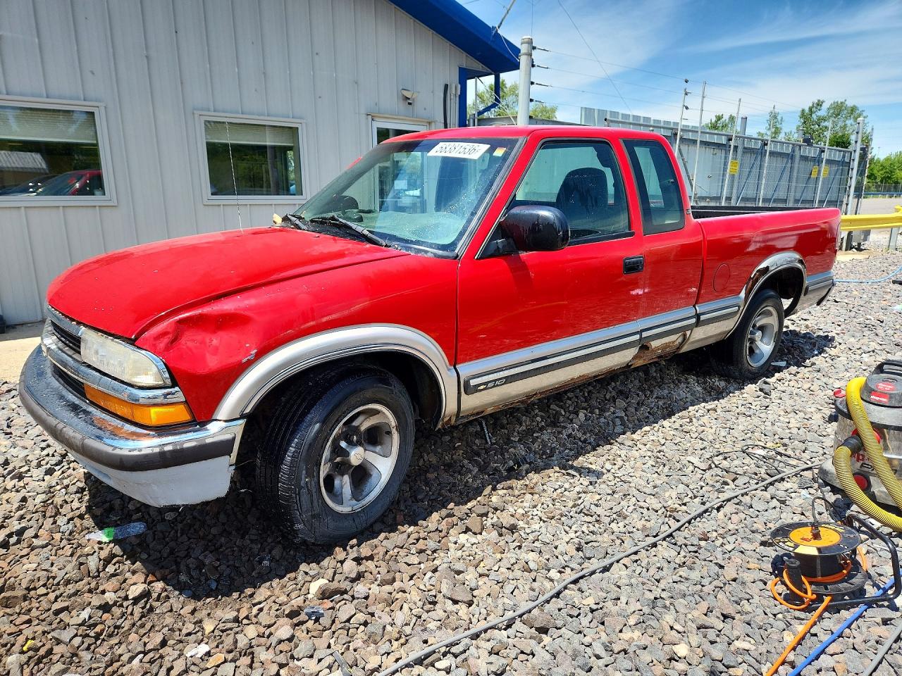 1999 Chevrolet S Truck S10 Red vin: 1GCCS1948X8163770