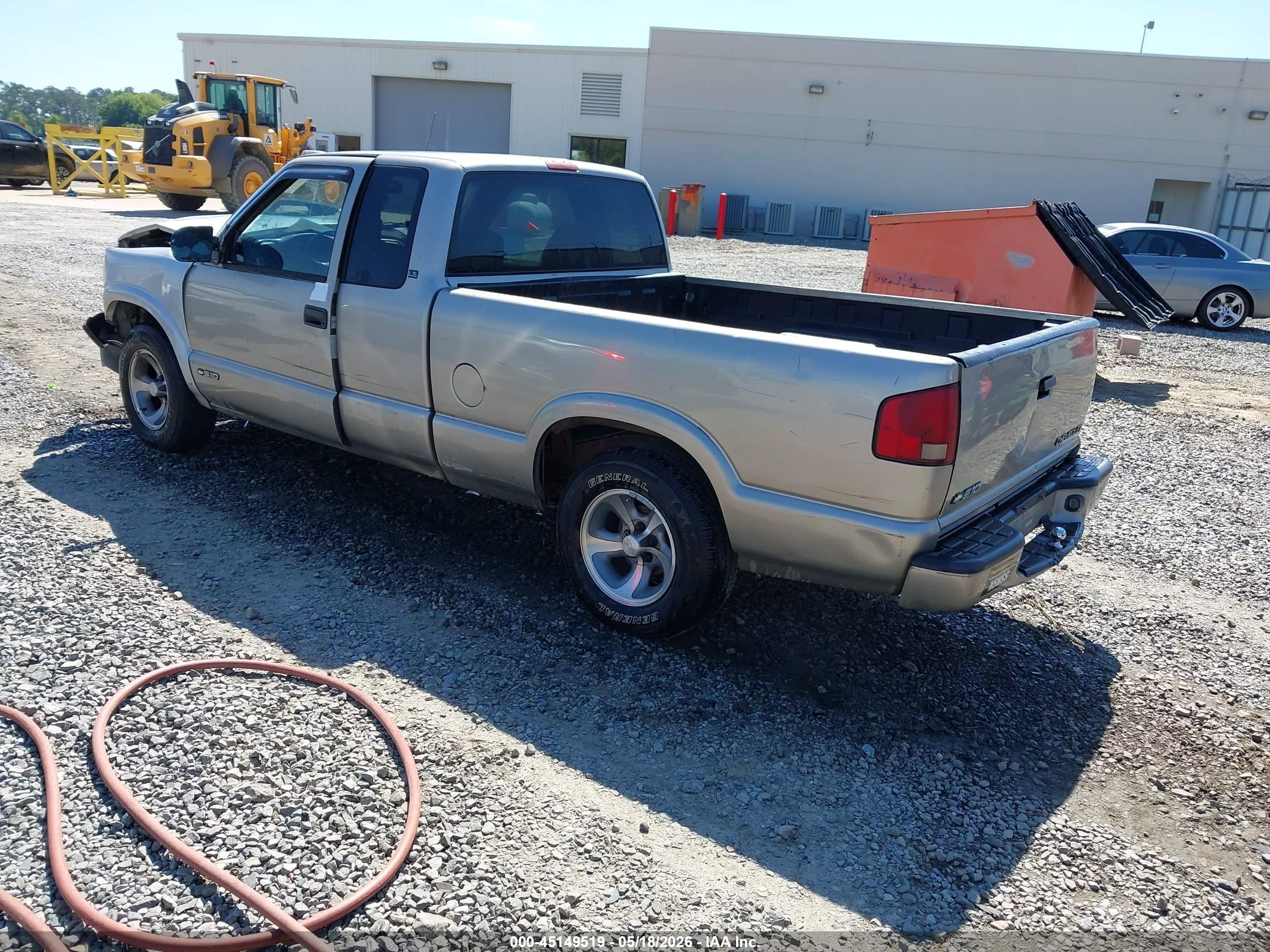 2000 Chevrolet S-10 Ls Gold vin: 1GCCS1949YK157092