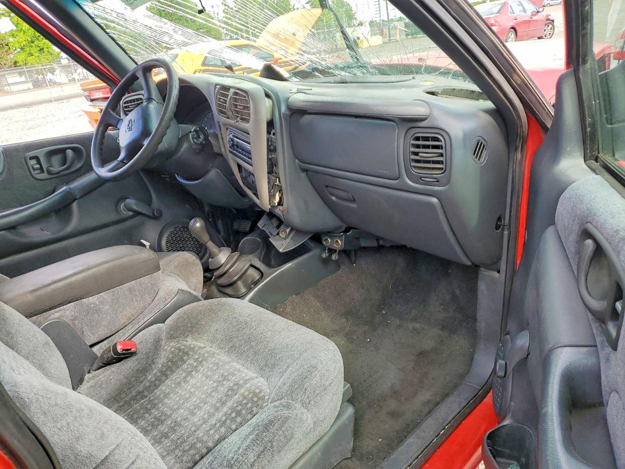 2000 Chevrolet S Truck S10 Red vin: 1GCCS194XY8127273