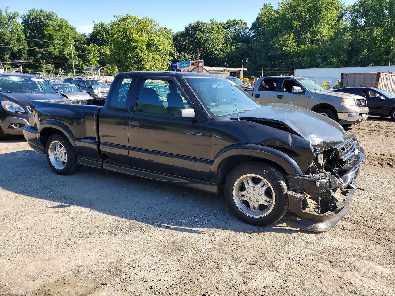 2001 Chevrolet S Truck S10 Black vin: 1GCCS195018174634