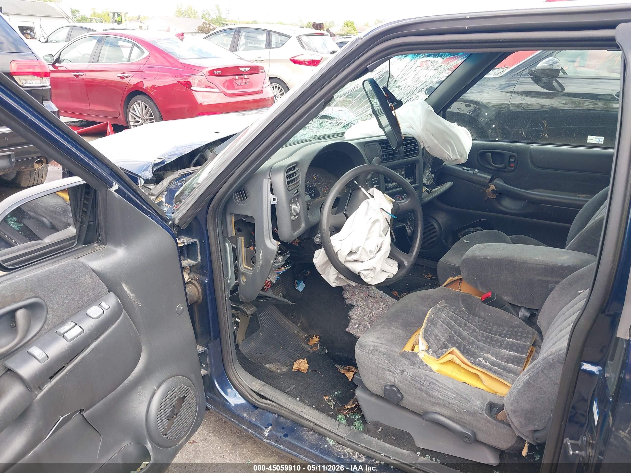2000 Chevrolet S-10 Ls Blue vin: 1GCCS1950Y8239427