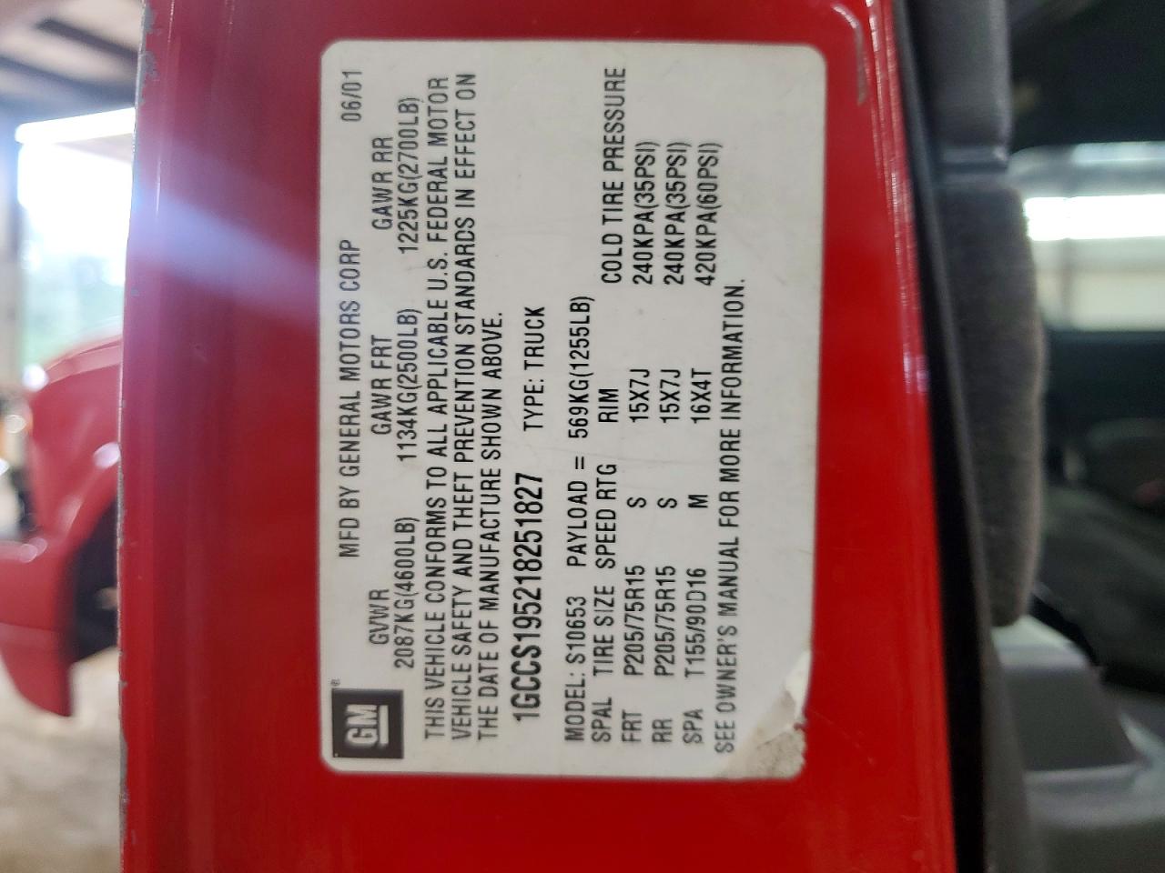 2001 Chevrolet S Truck S10 Red vin: 1GCCS195218251827