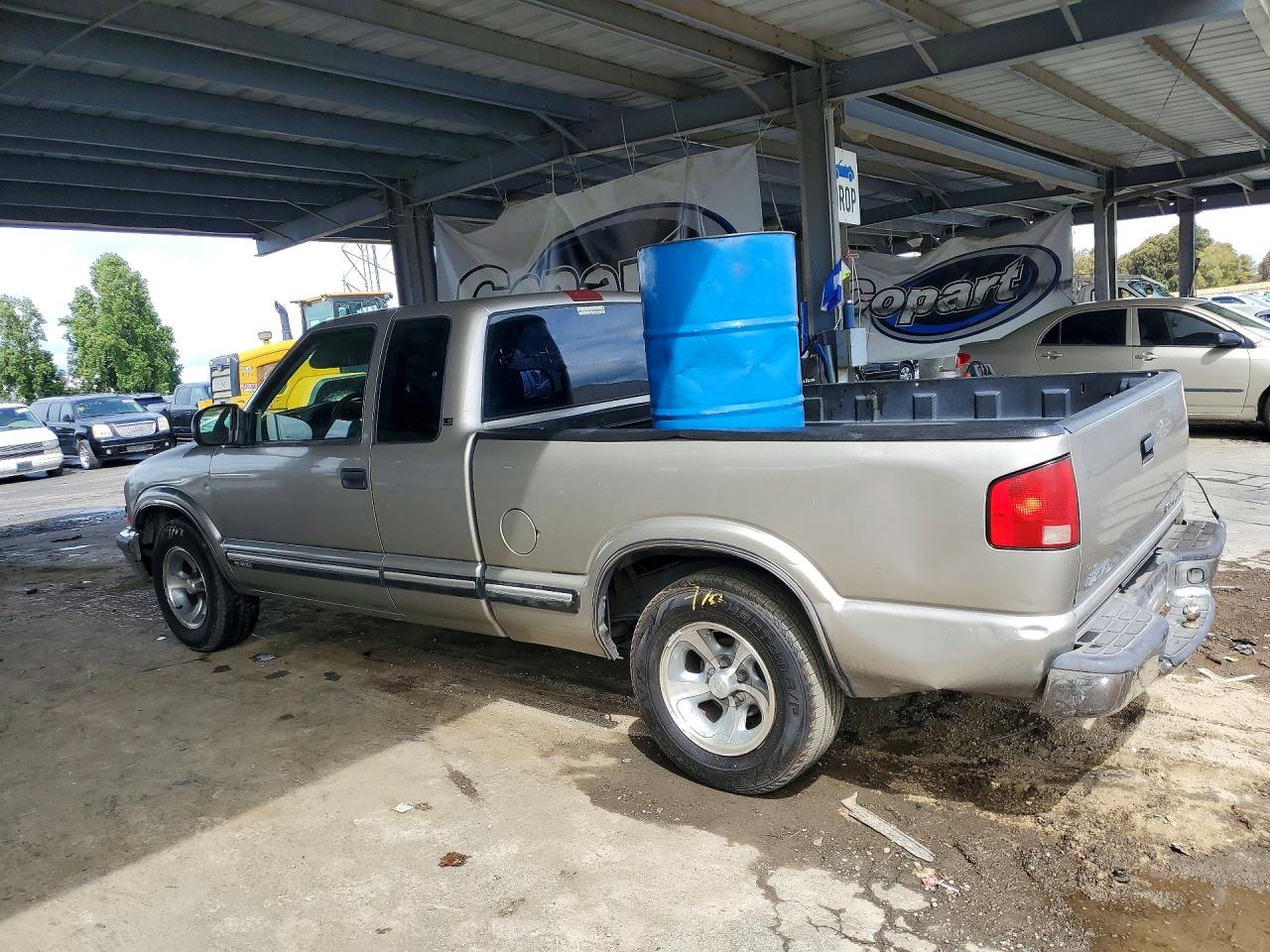 2001 Chevrolet S Truck S10 Gold vin: 1GCCS19541K119087