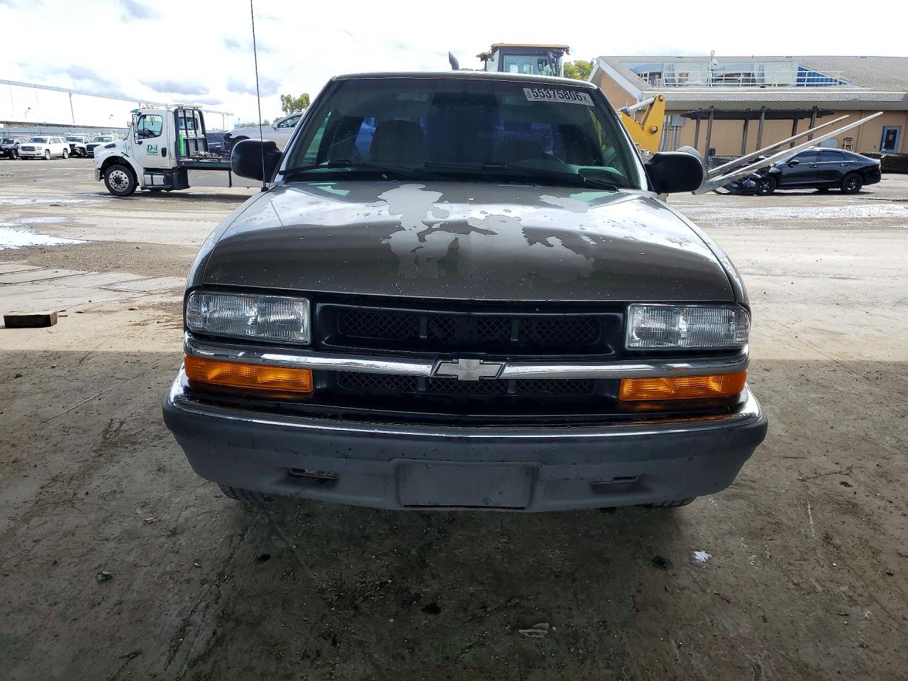 2001 Chevrolet S Truck S10 Gold vin: 1GCCS19541K119087