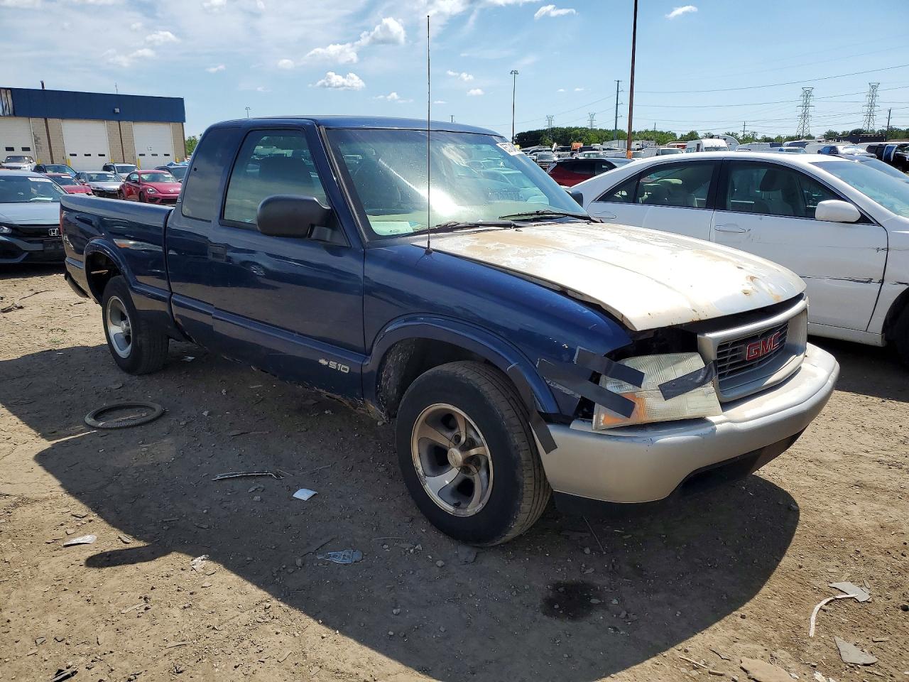 2002 Chevrolet S Truck S10 Blue vin: 1GCCS195428146952