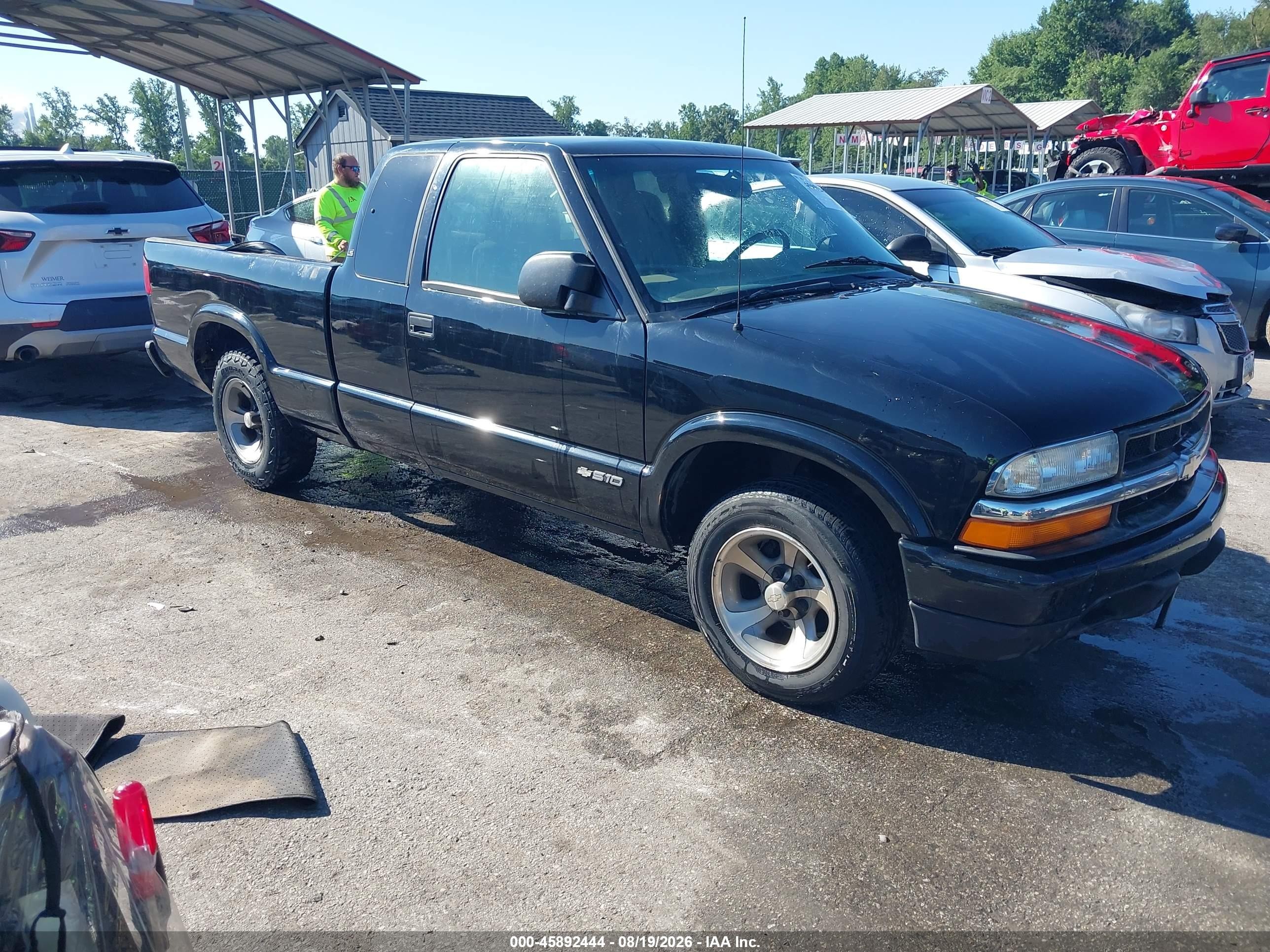2002 Chevrolet S-10 Ls Black vin: 1GCCS195428172502