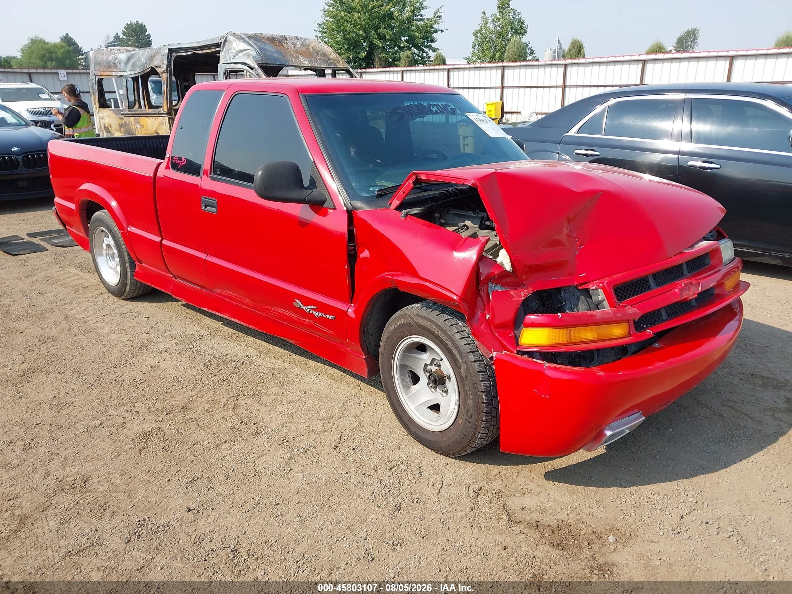 2000 Chevrolet S-10 Ls Red vin: 1GCCS1954Y8285892