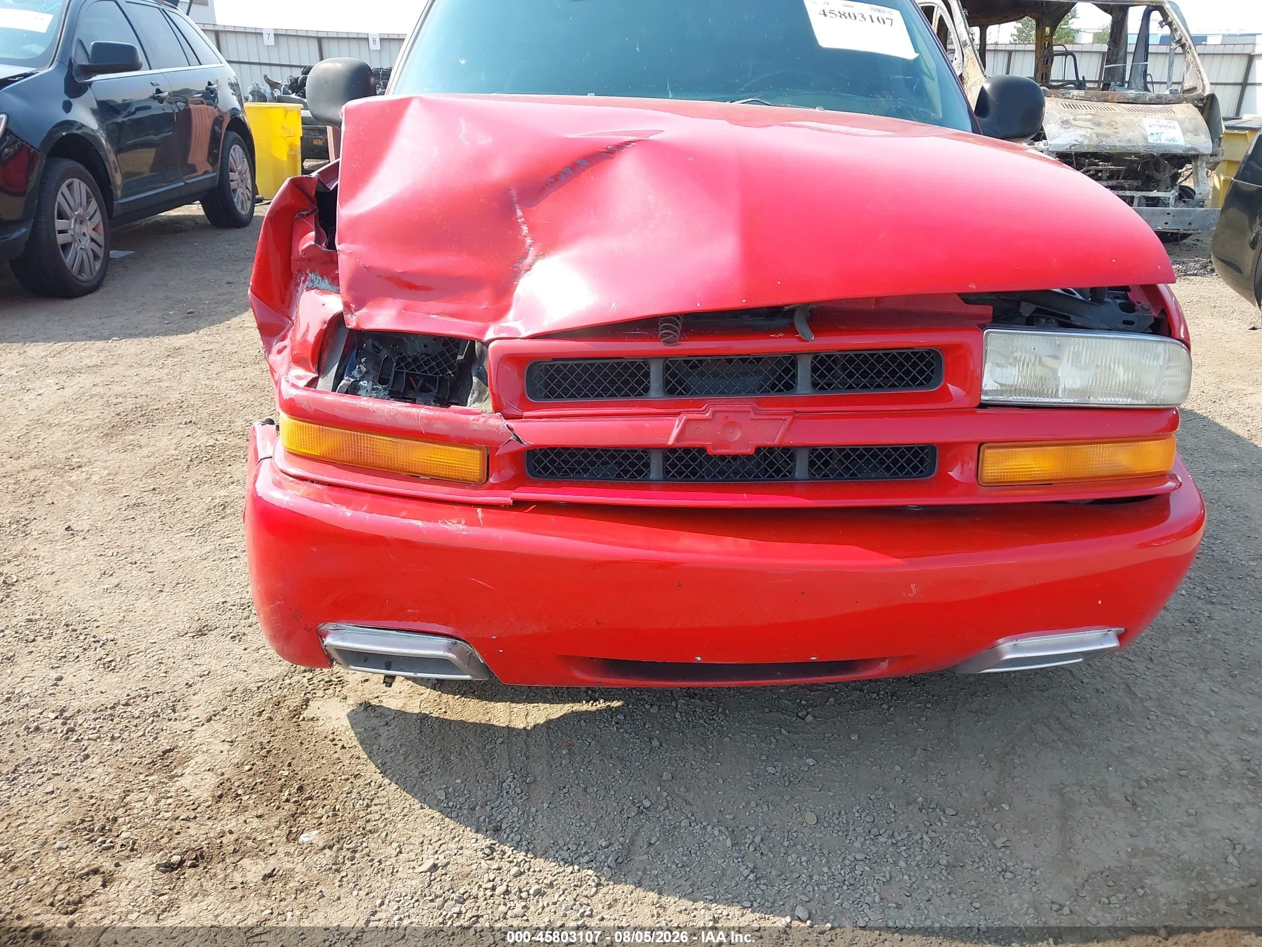 2000 Chevrolet S-10 Ls Red vin: 1GCCS1954Y8285892